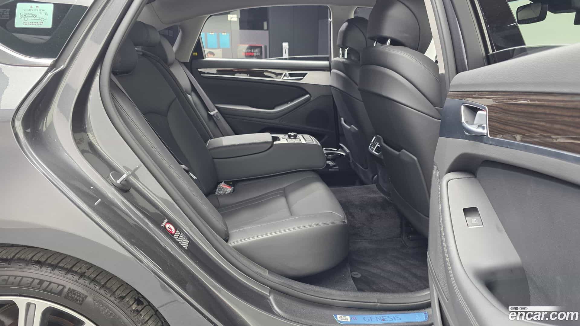 G80 Genesis 2019.11-OPTION-016