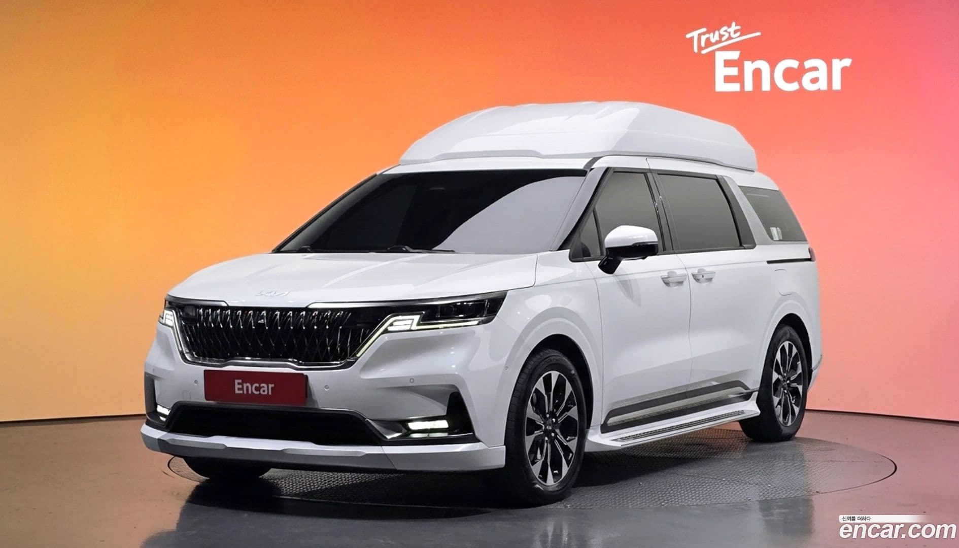 Main__Slider__Photo:Canival Kia 2023.2-0