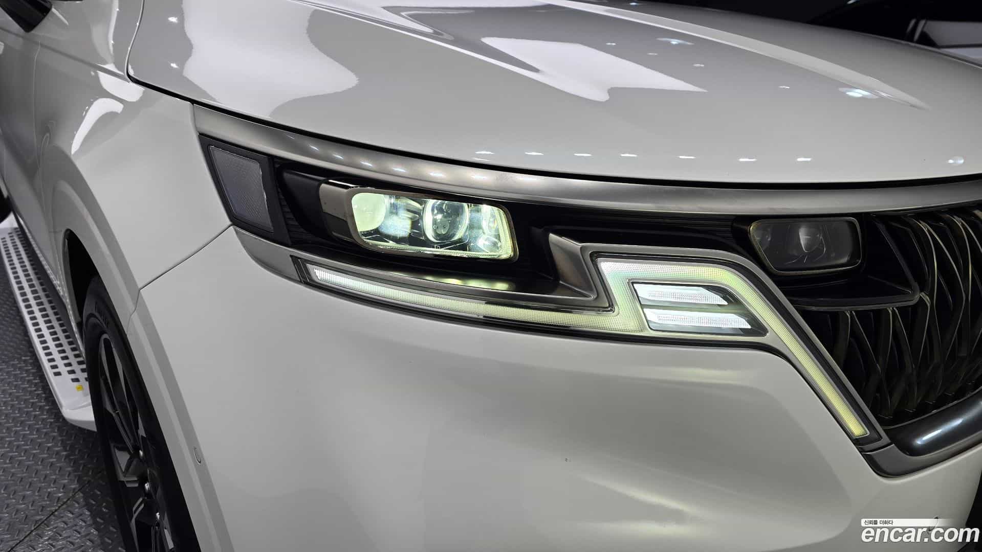 Canival Kia 2023.2-OUTER-032