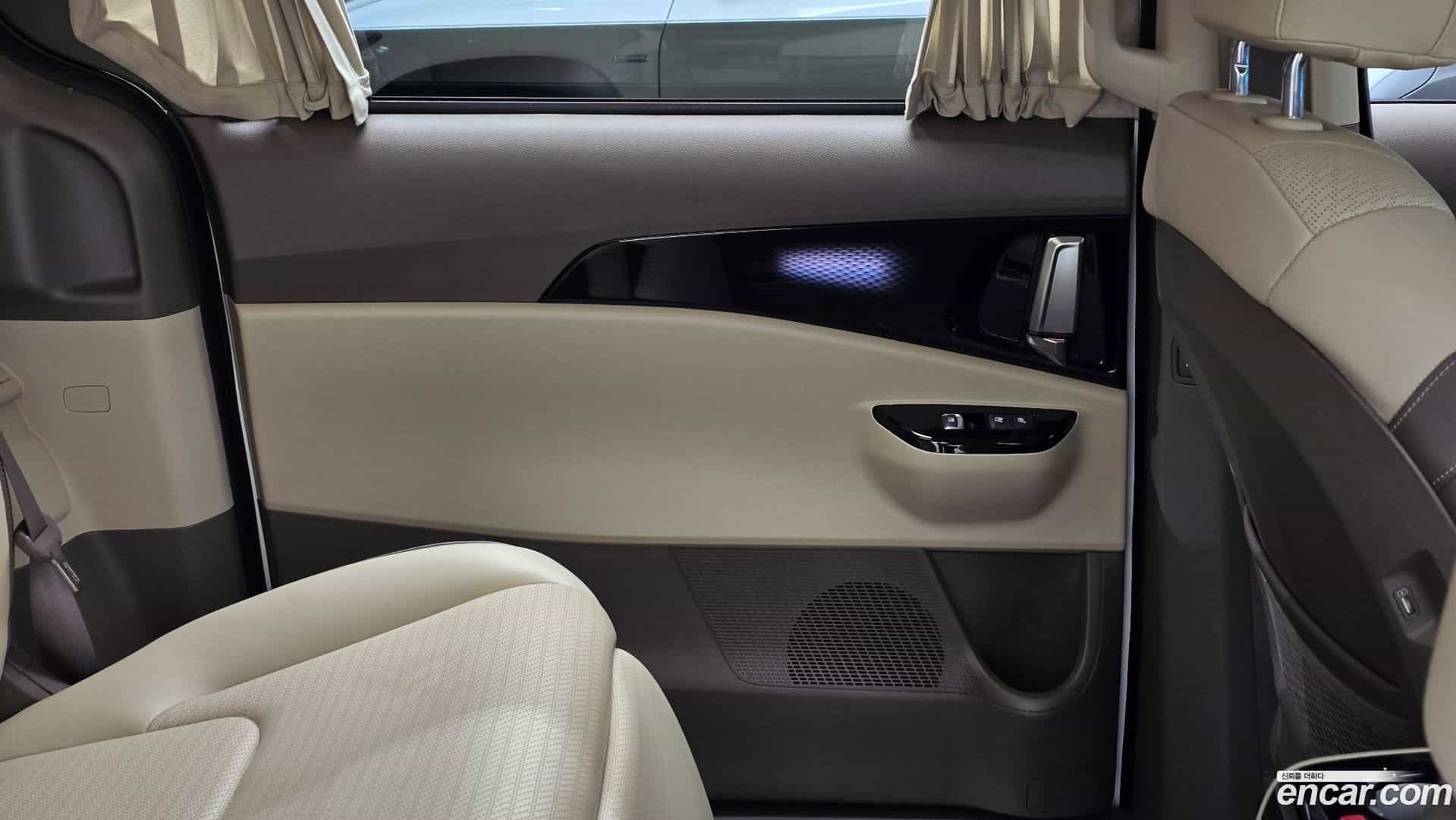 Canival Kia 2023.2-INNER-035