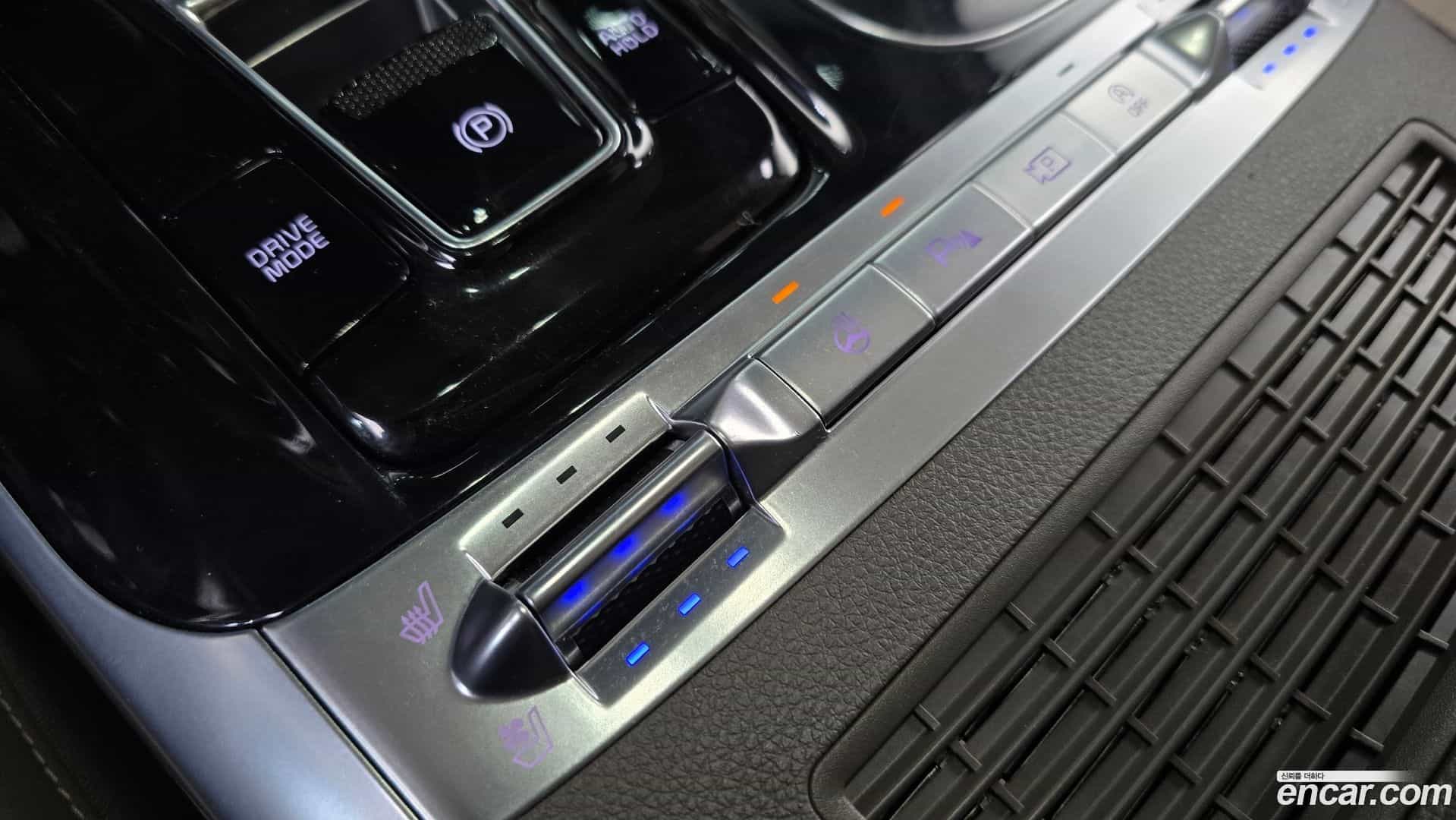 Canival Kia 2023.2-OPTION-042