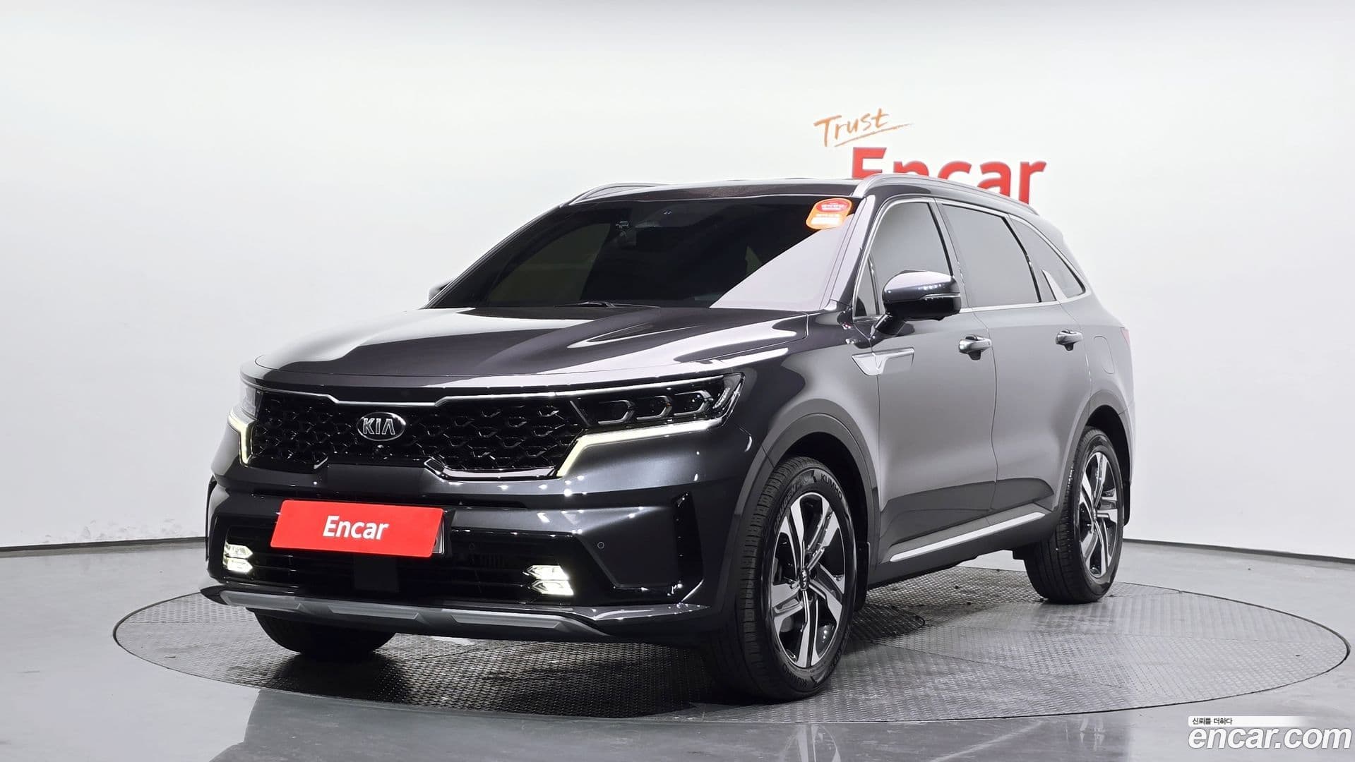Main__Slider__Photo:Sorento Kia 2020.9-0
