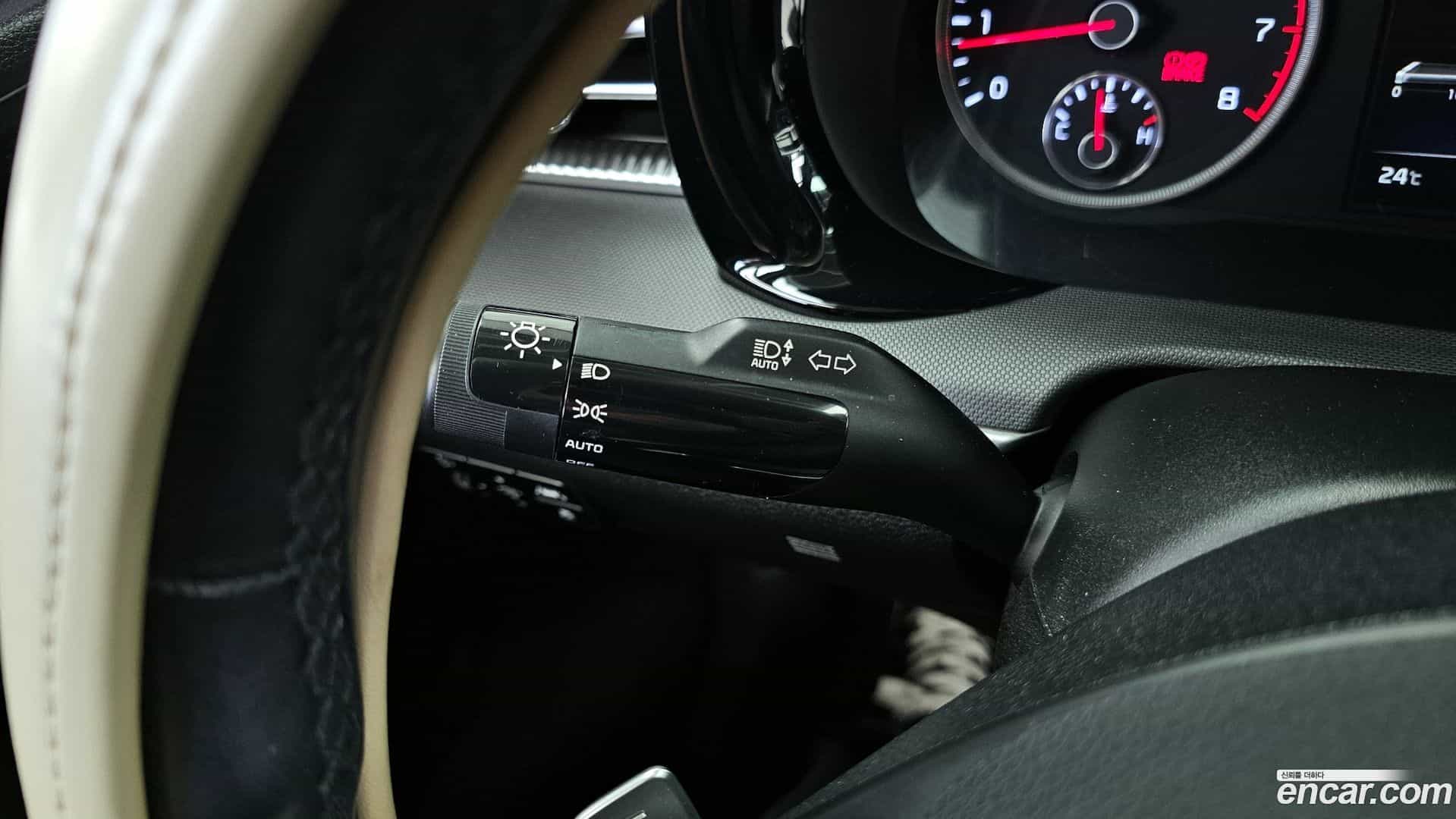 K5 Kia 2020.0-OPTION-041