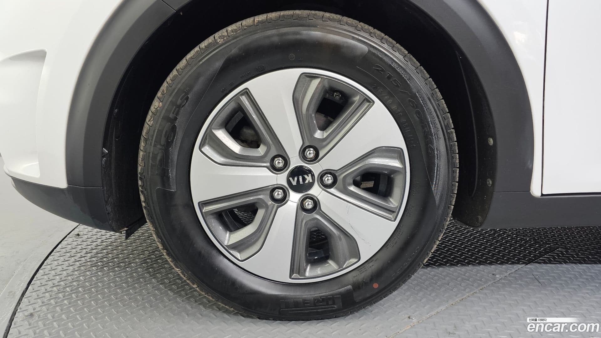 Main__Slider__Photo:Niro Kia 2019.4-4
