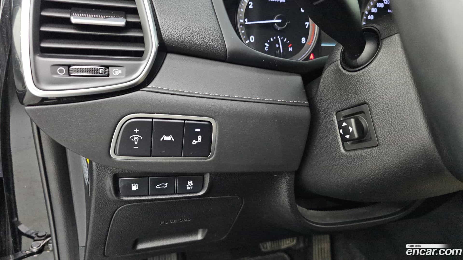 Grandeur Hyundai 2019.3-OPTION-021