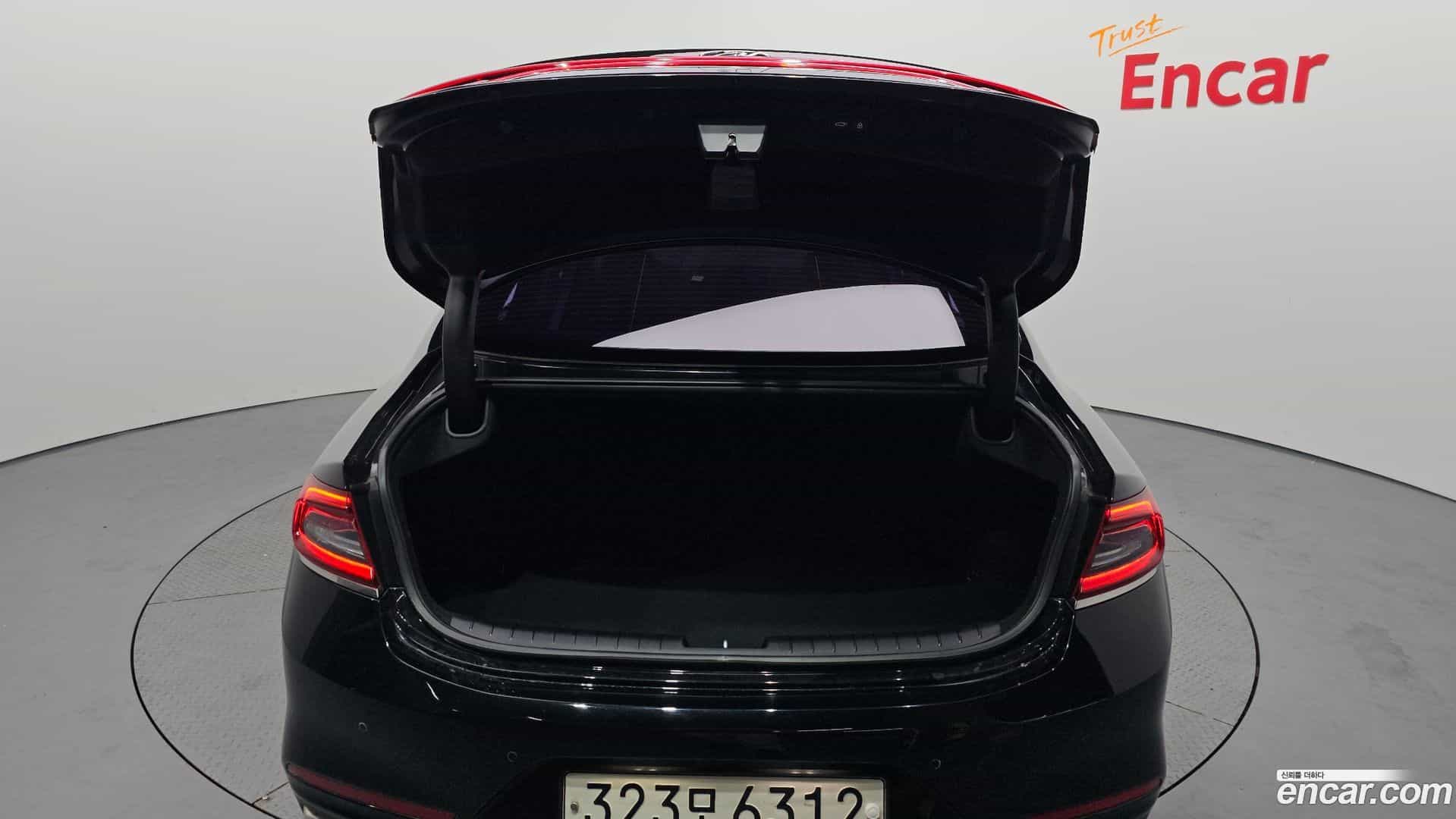 Grandeur Hyundai 2019.3-OPTION-024