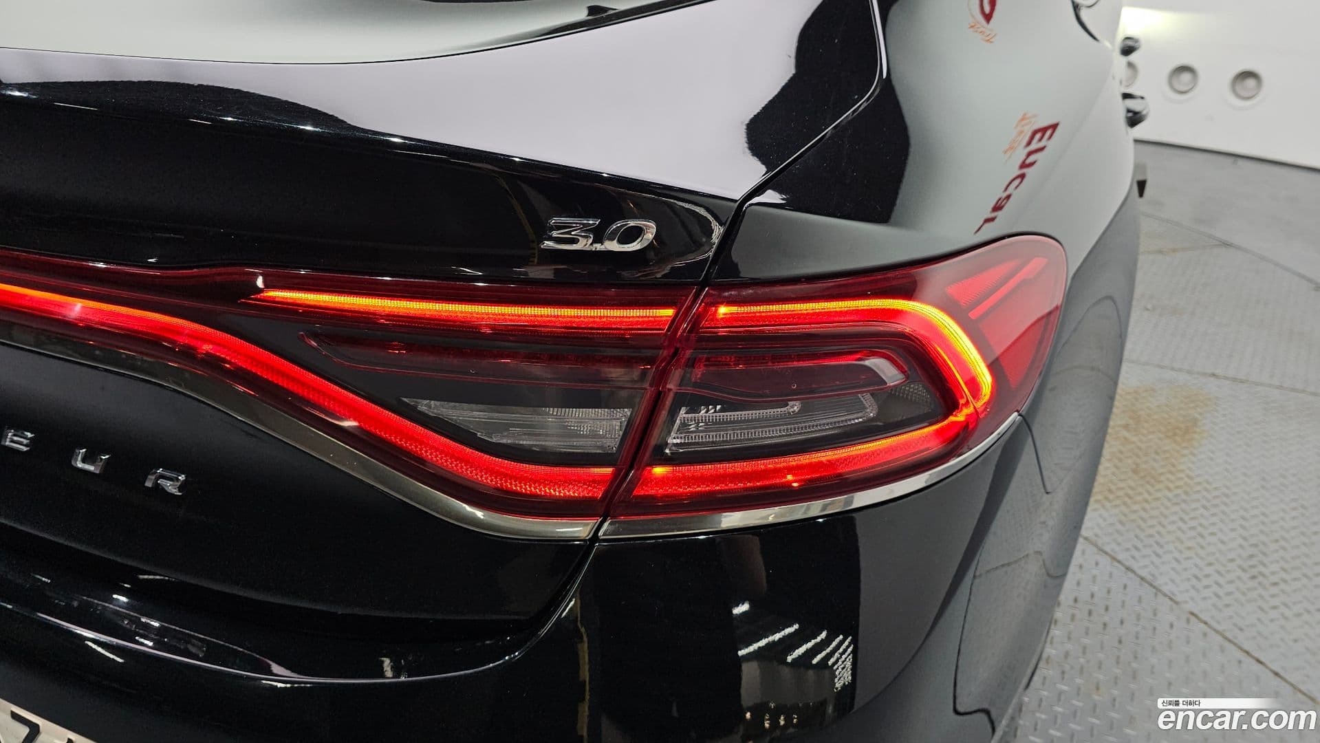Main__Slider__Photo:Grandeur Hyundai 2019.3-22