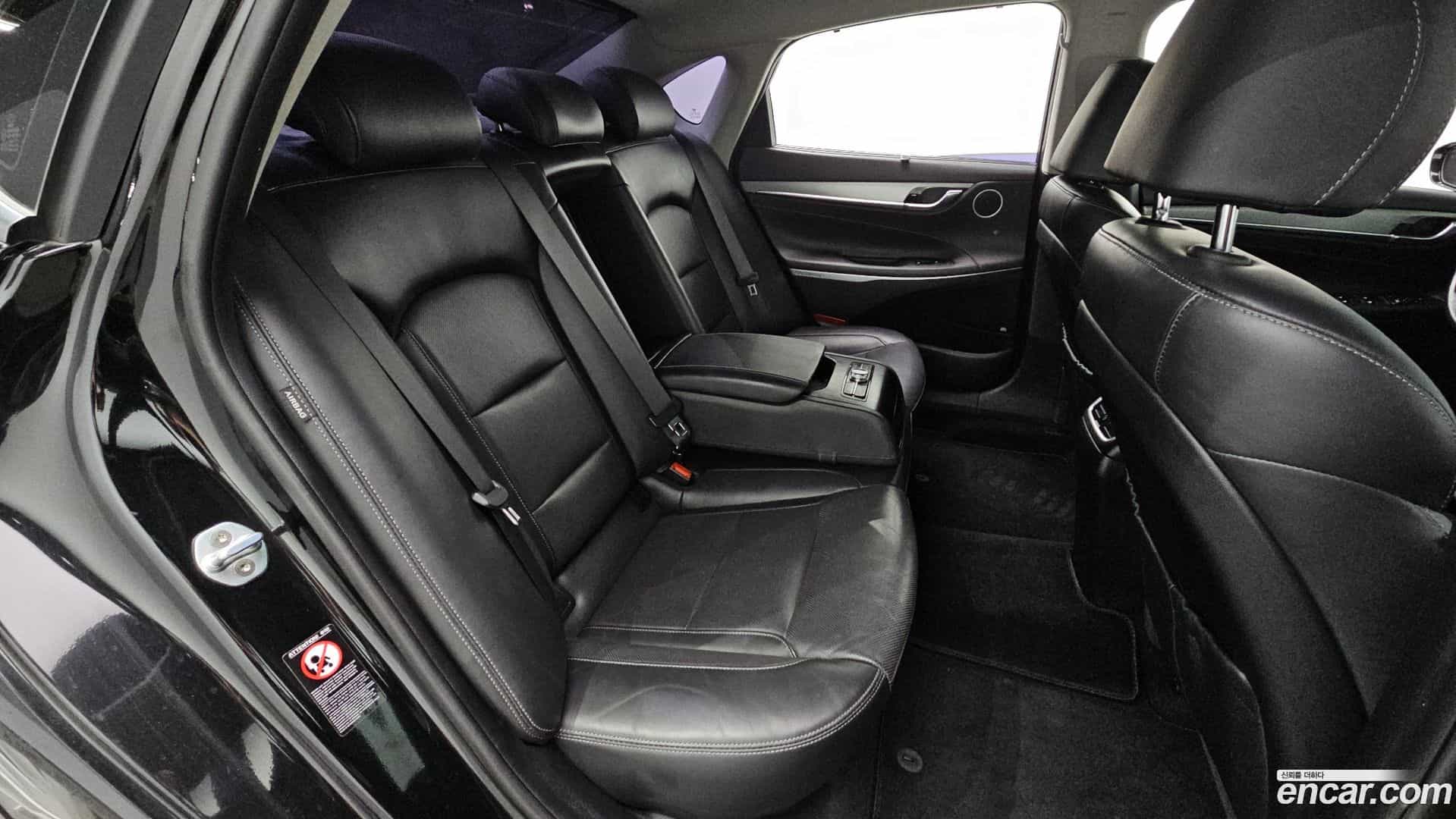 Grandeur Hyundai 2019.3-OPTION-042