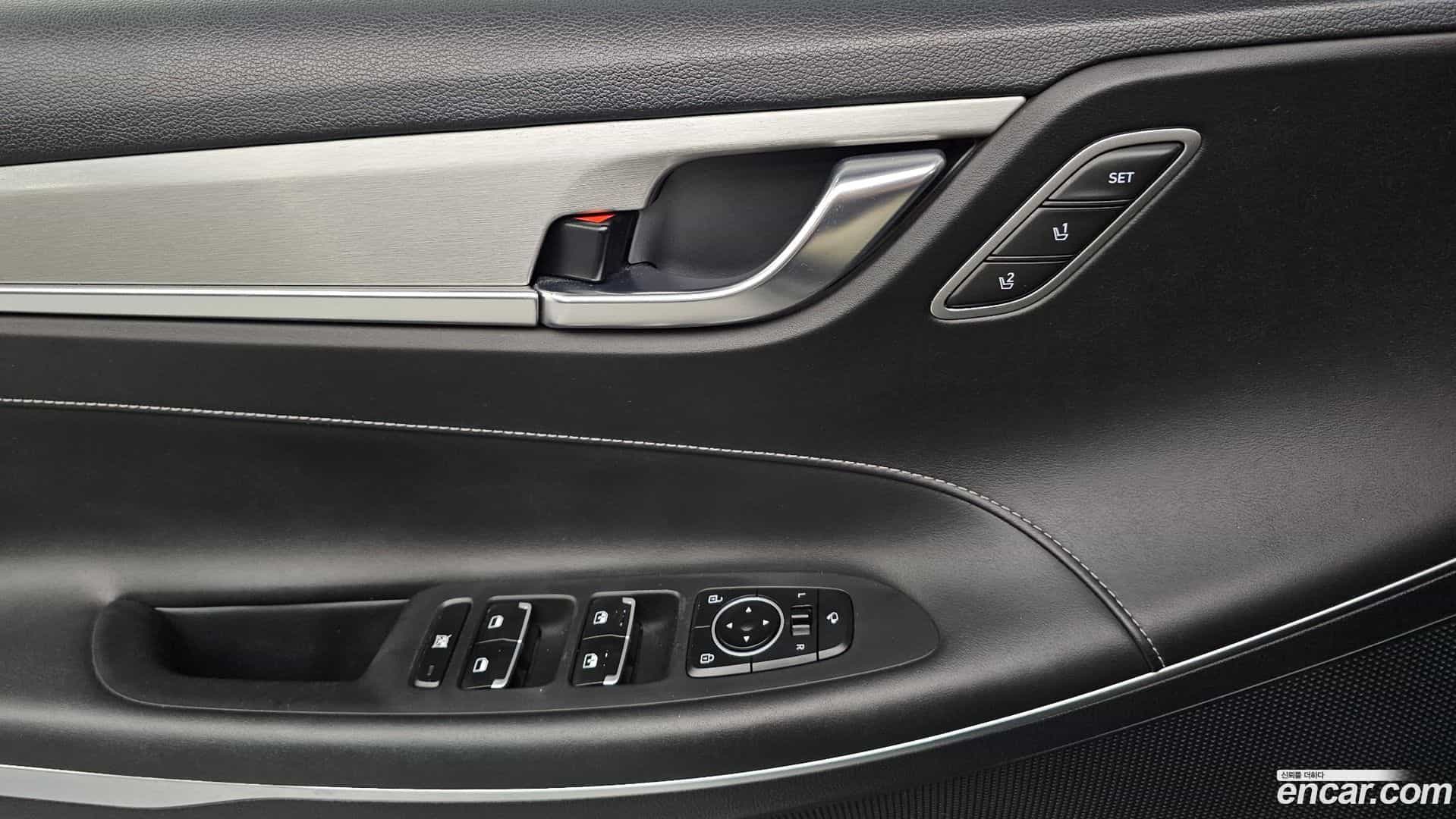 Grandeur Hyundai 2019.3-OPTION-044