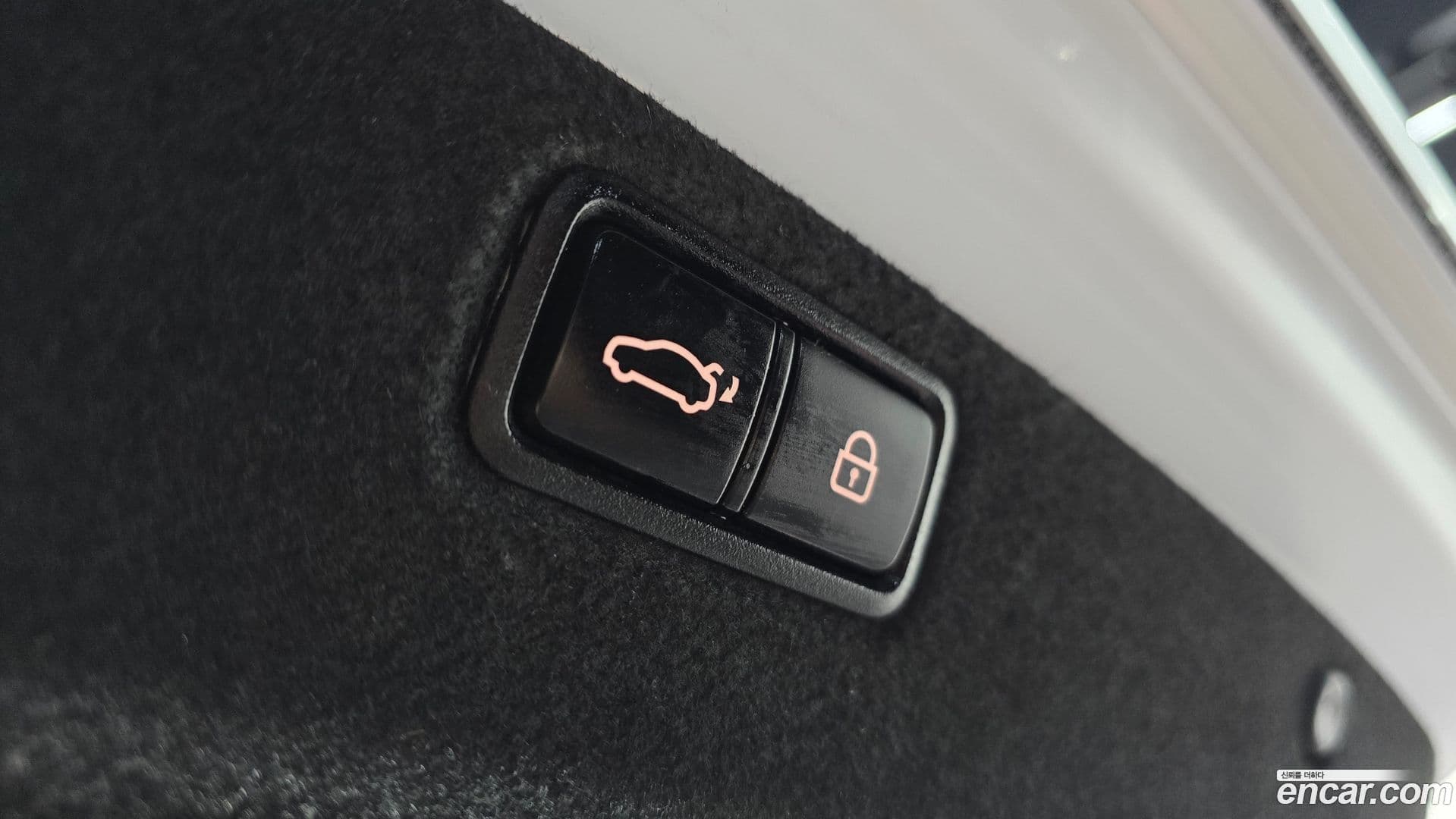 Main__Slider__Photo:G80 Genesis 2017.10-19