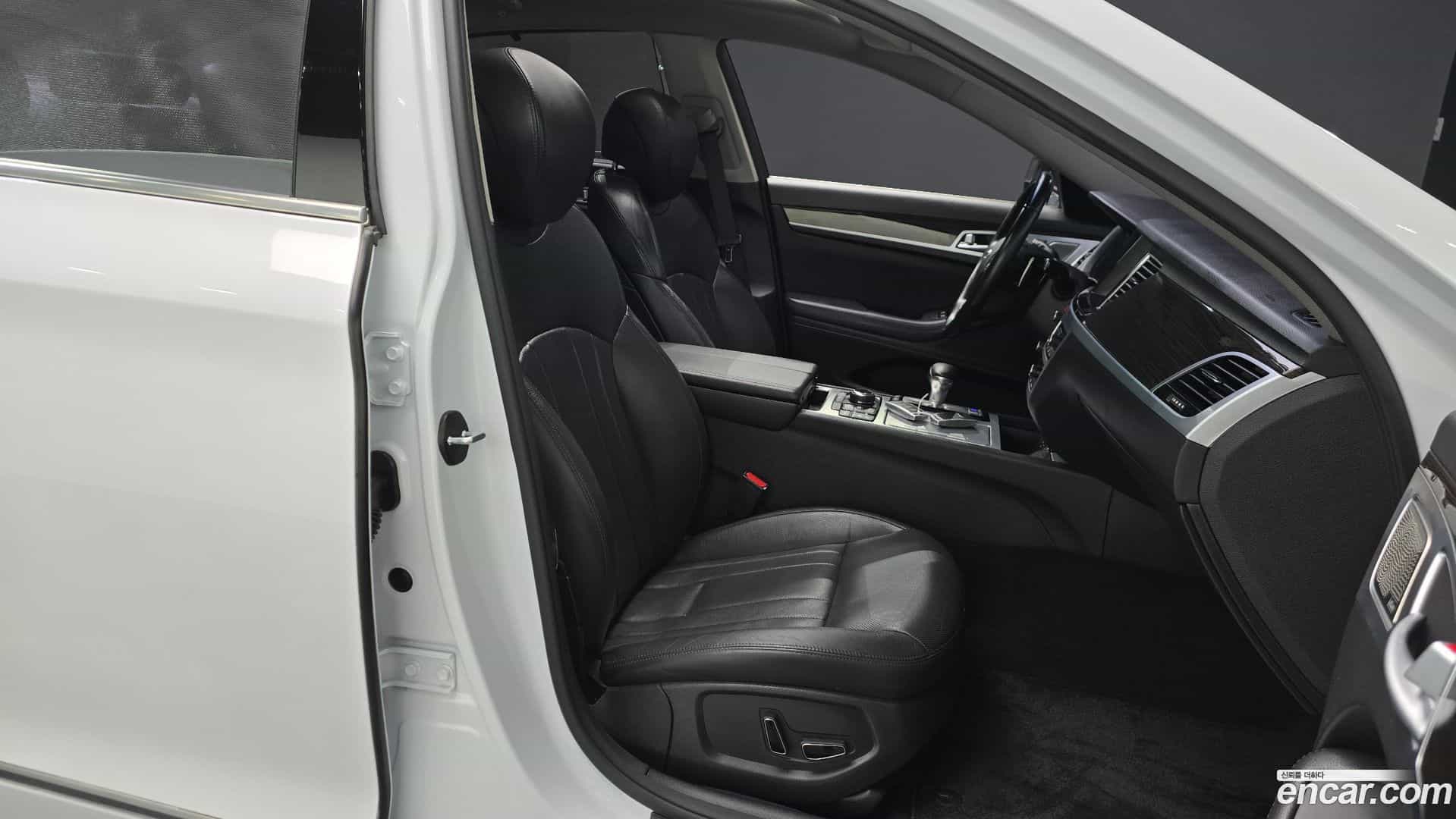 G80 Genesis 2017.10-INNER-036