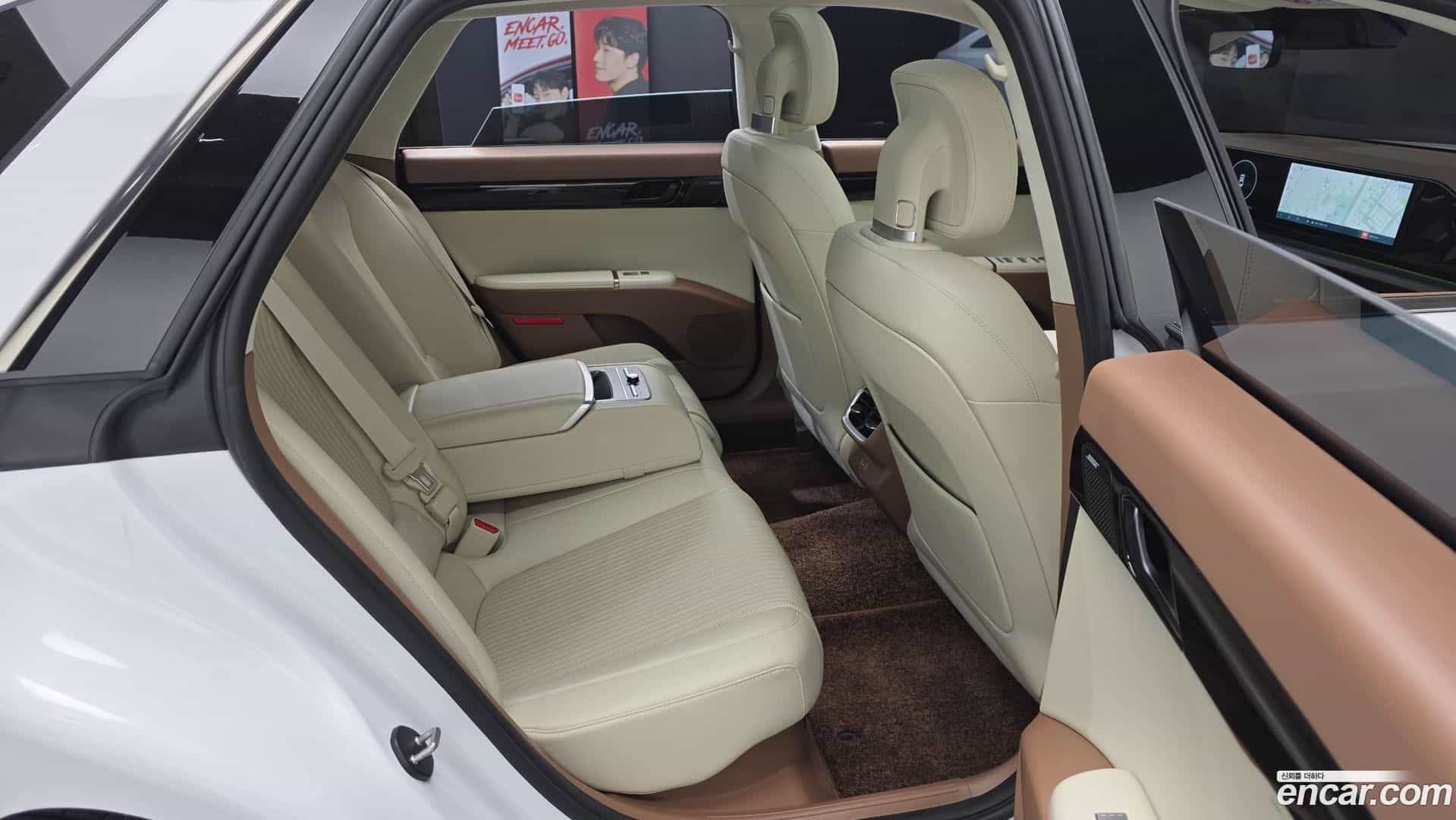 Grandeur Hyundai 2023.3-OPTION-040