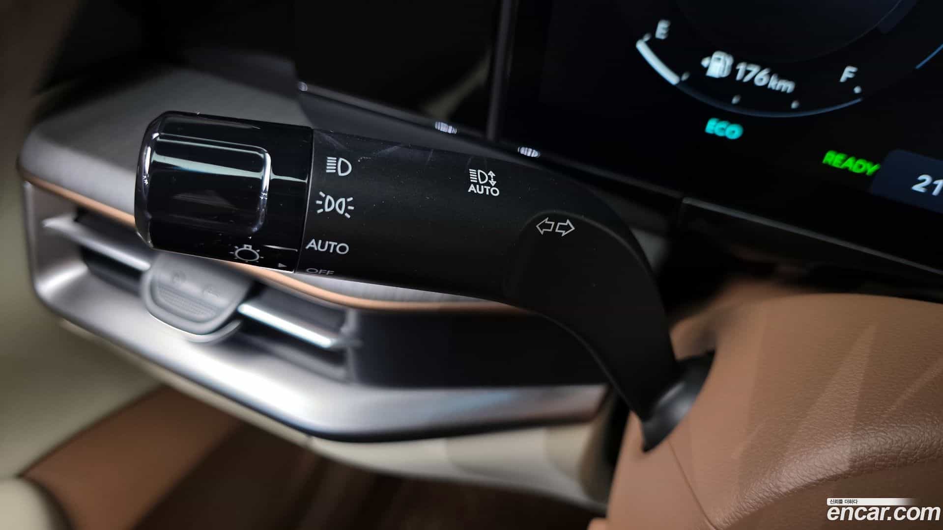 Grandeur Hyundai 2023.3-OPTION-046