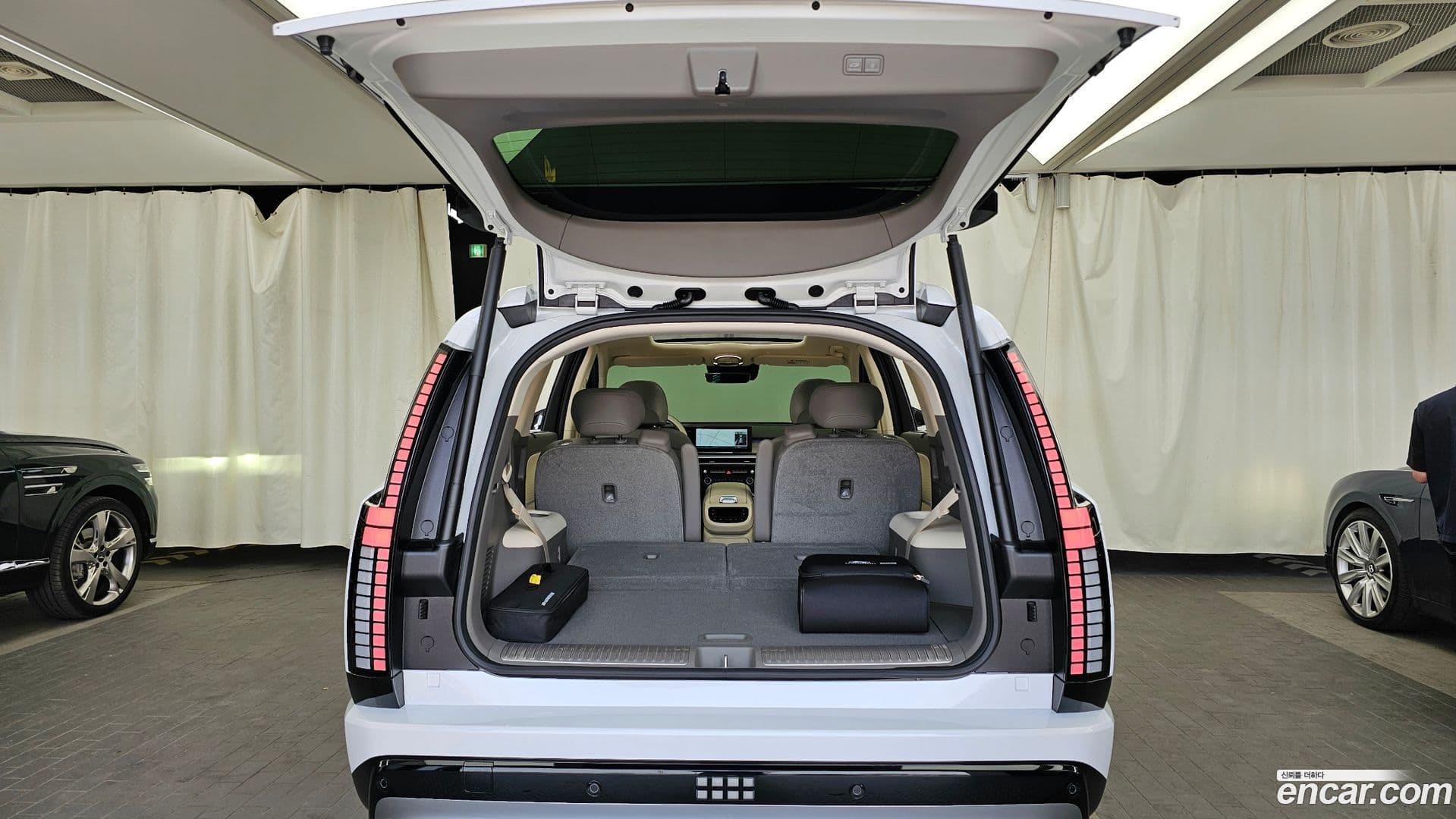 Main__Slider__Photo:Ioniq9 Hyundai 2025.9-19