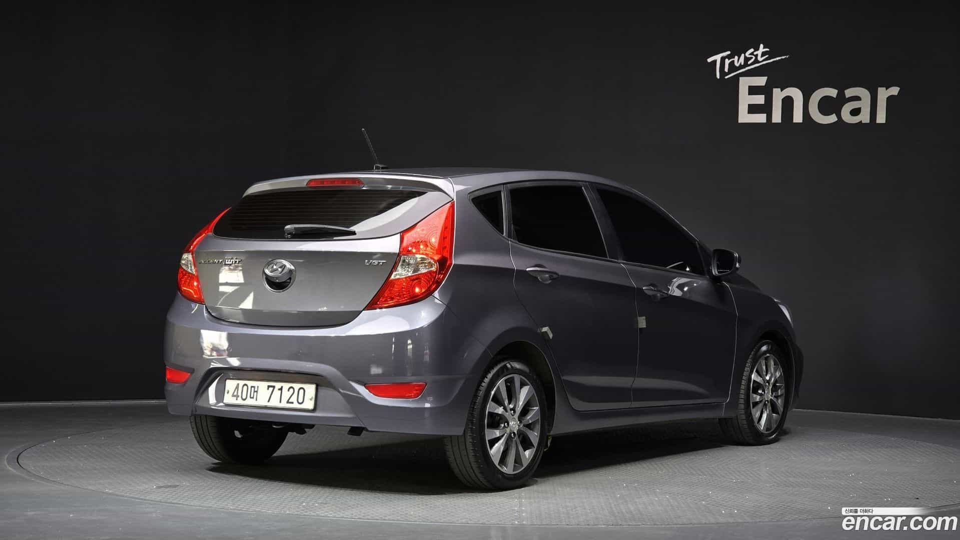 Accent Hyundai 2014.7-OUTER-002
