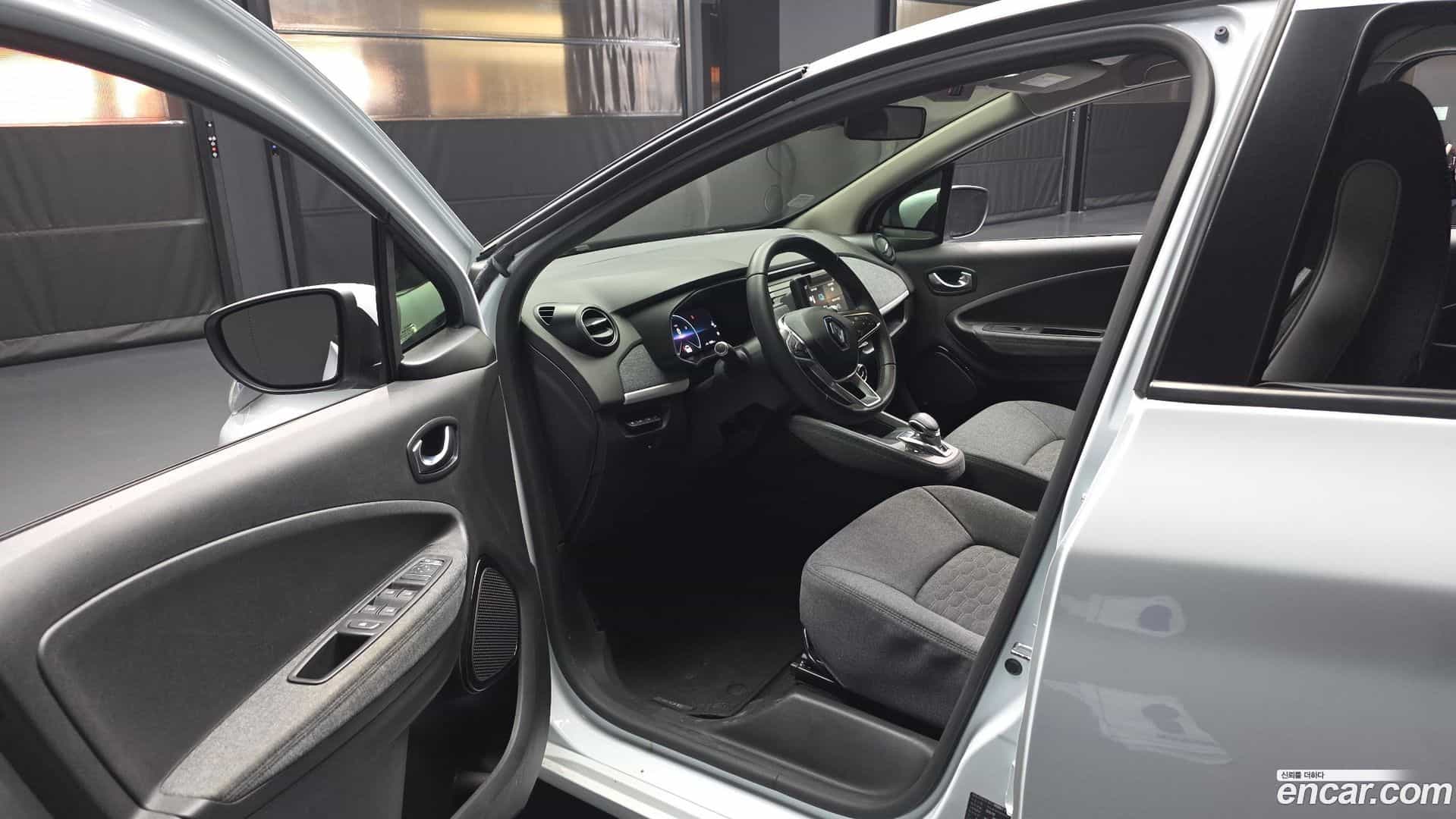 Zoe Renault Korea 2021.2-INNER-010