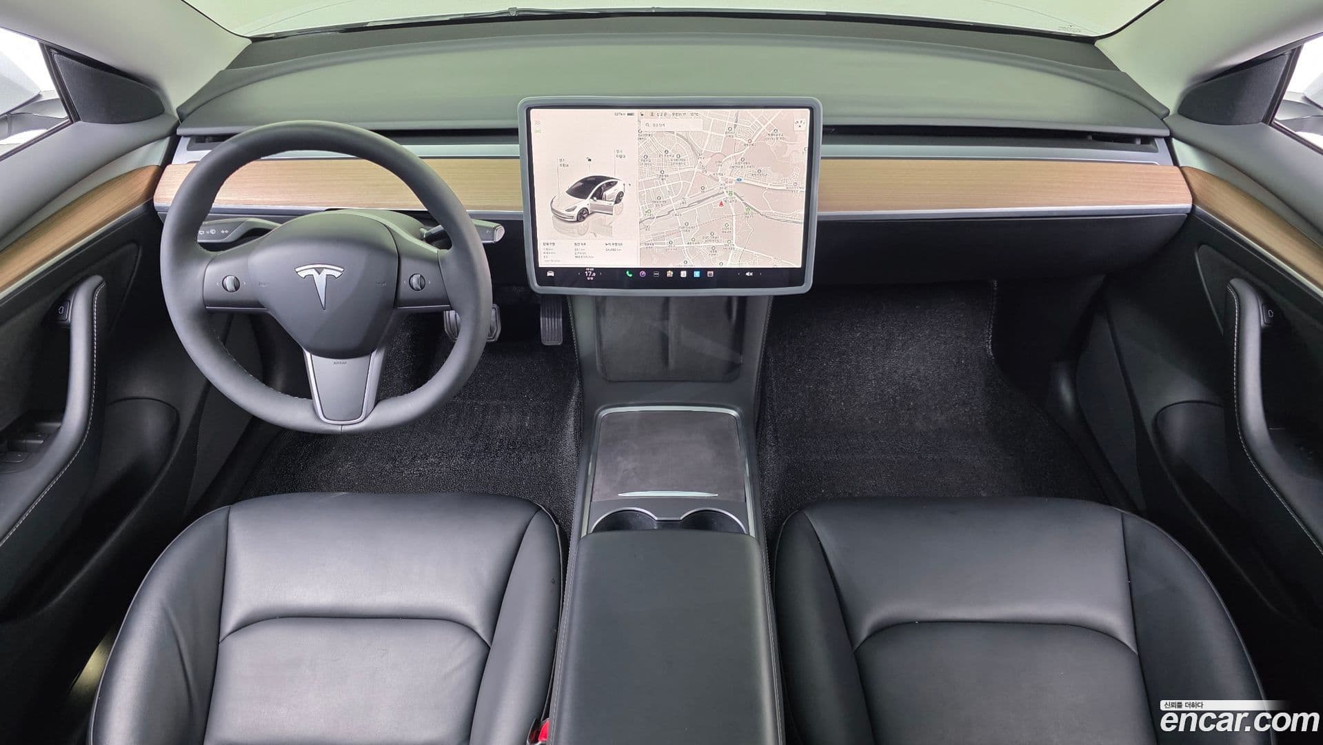Main__Slider__Photo:Model 3 Tesla 2022.8-6