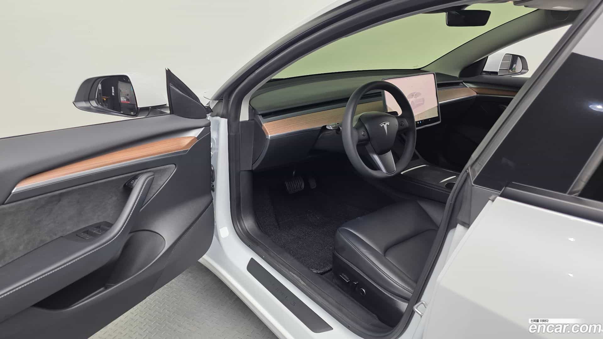 Model 3 Tesla 2022.8-INNER-010
