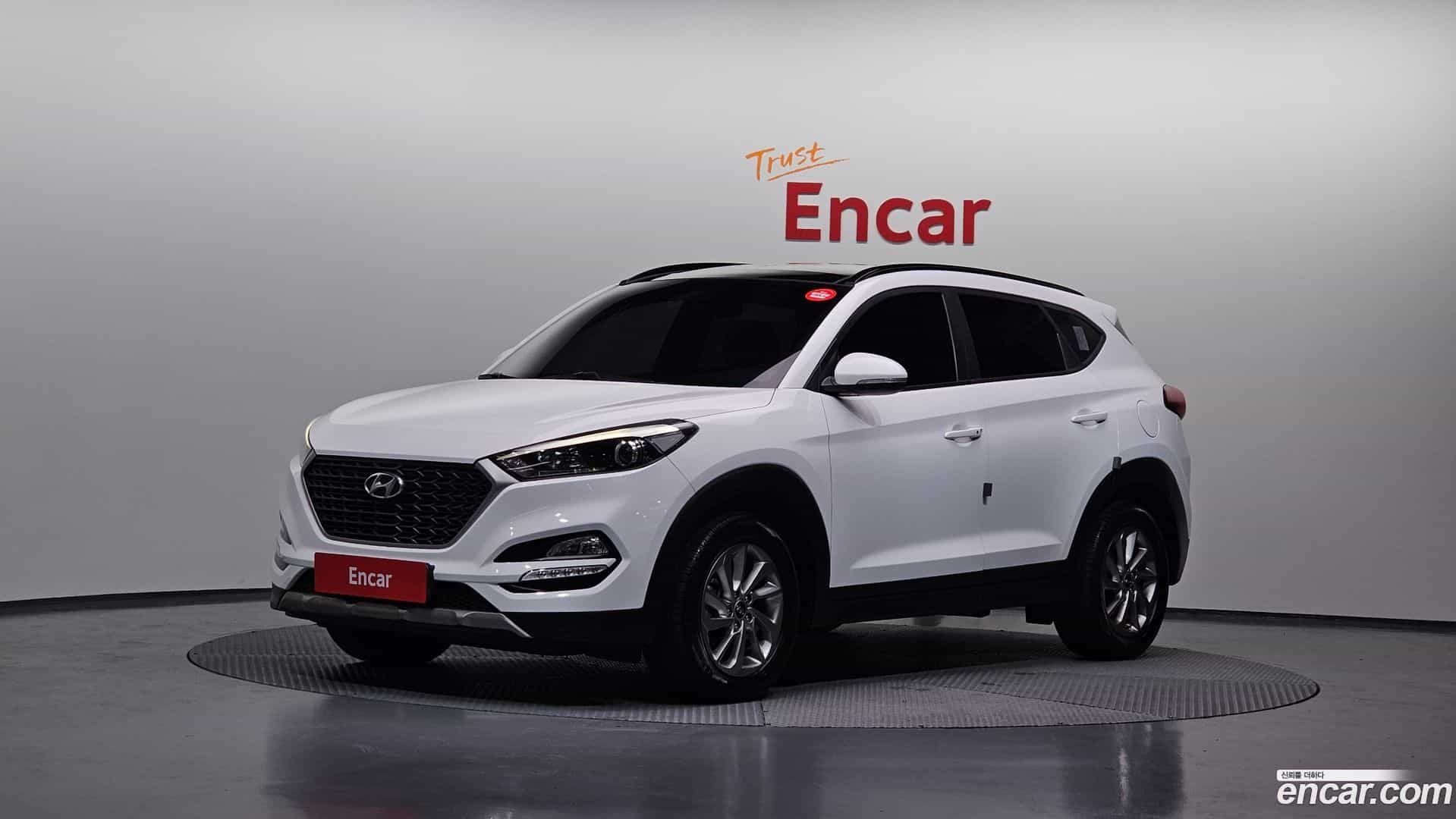 Tucson Hyundai 2017.5-OUTER-001