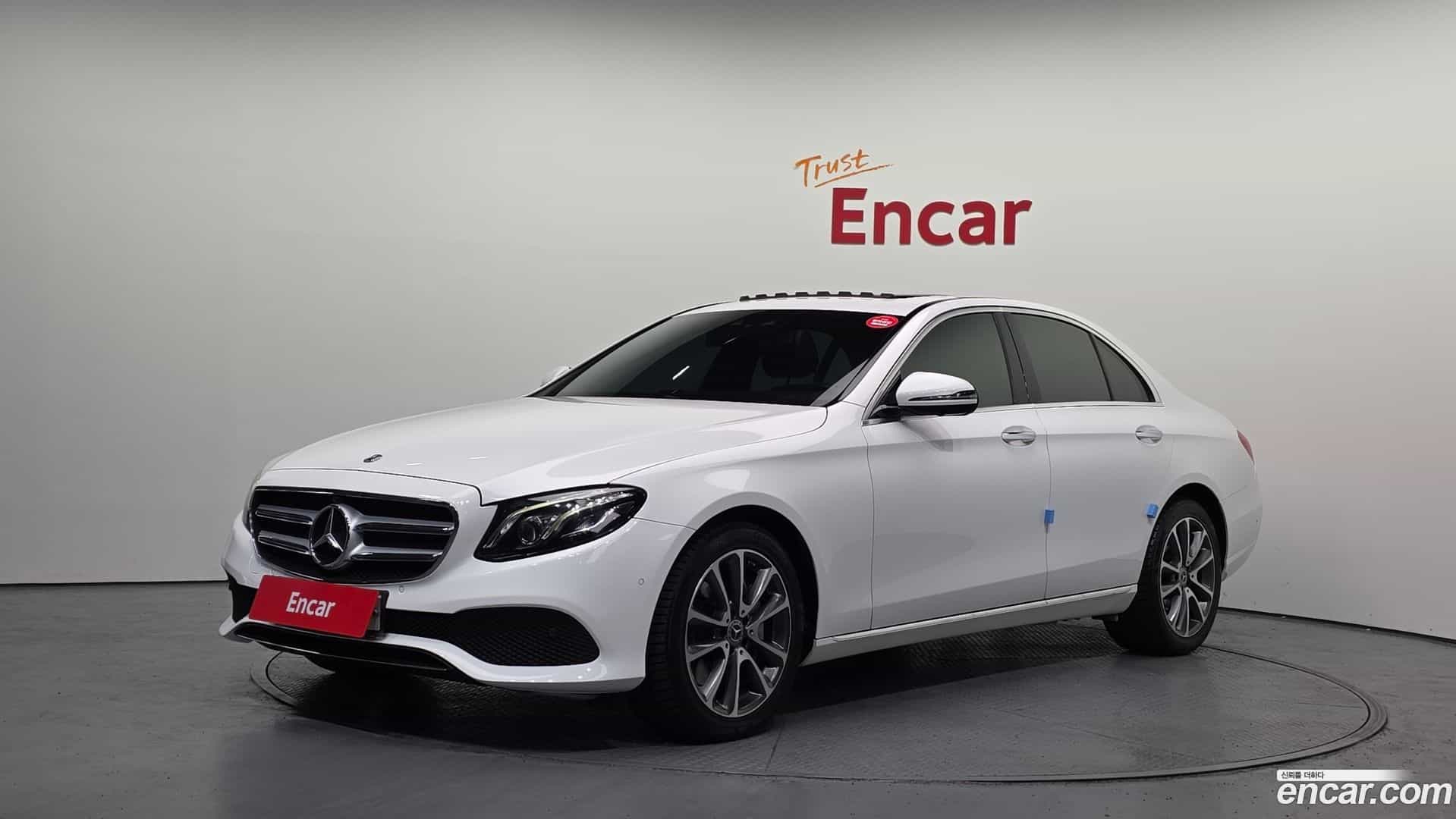 E-Class Mercedes-Benz 2019.1-OUTER-001