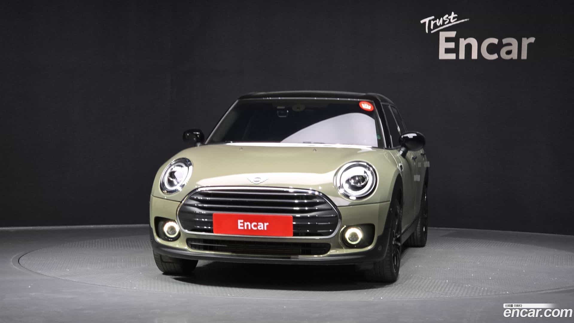 Clubman Mini 2019.11-OUTER-003