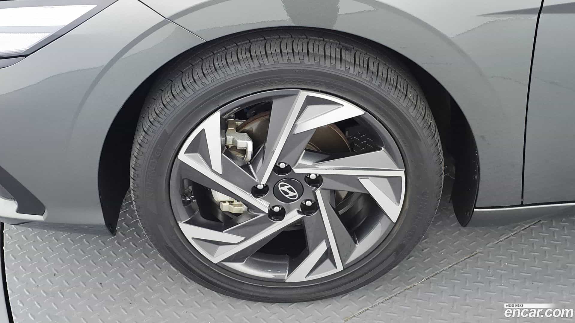 AVANTE Hyundai 2024.0-OUTER-005