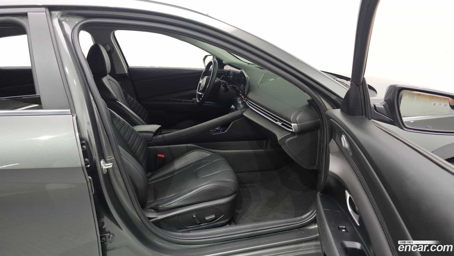 AVANTE Hyundai 2024.0-OPTION-022