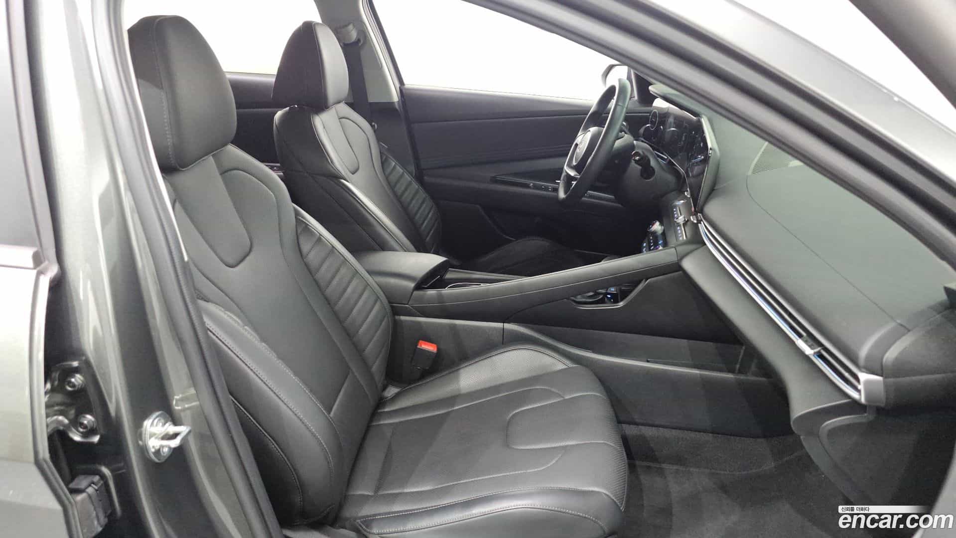 AVANTE Hyundai 2024.0-INNER-036