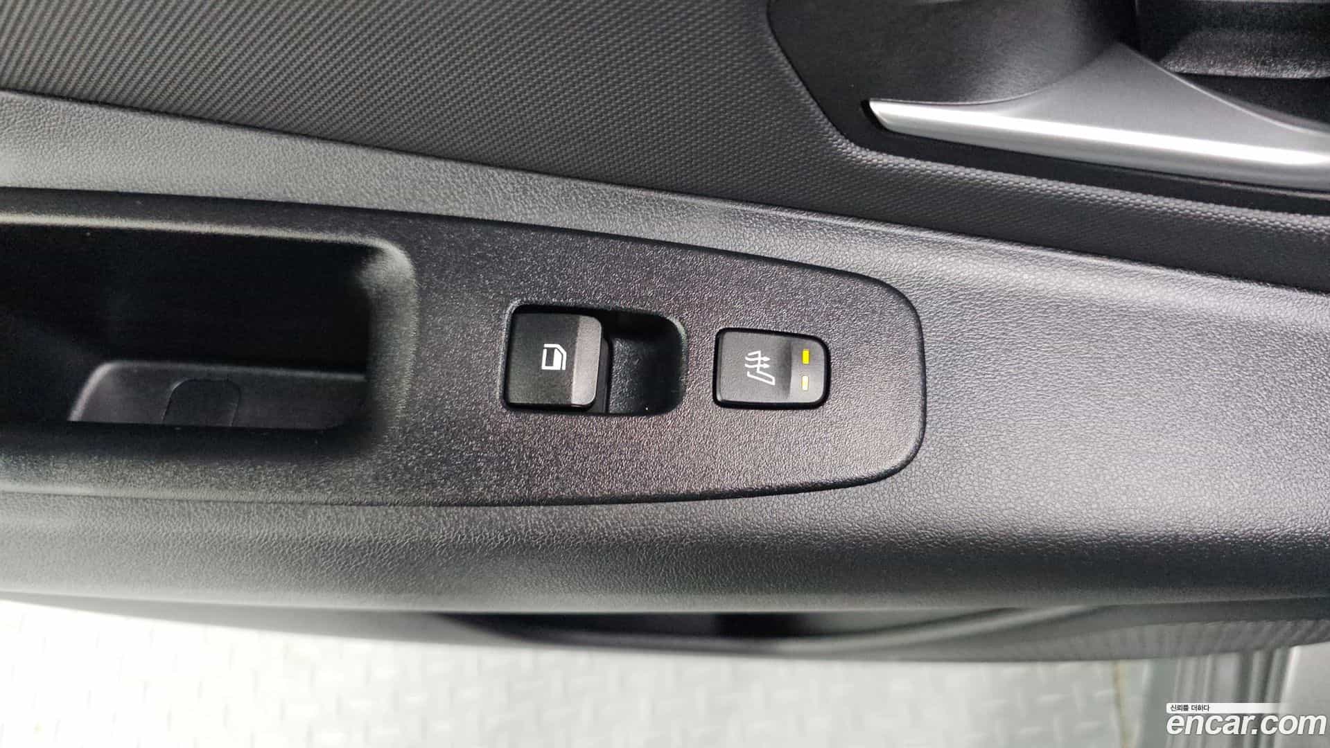 AVANTE Hyundai 2024.0-OPTION-042