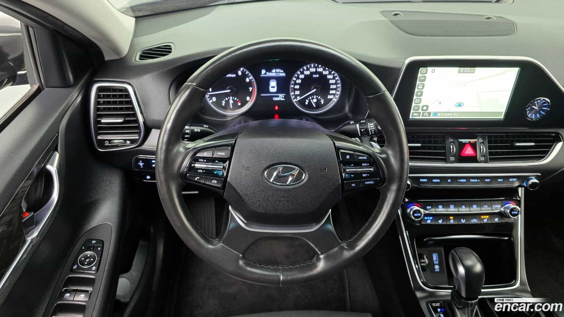 Grandeur Hyundai 2018.1-OPTION-017