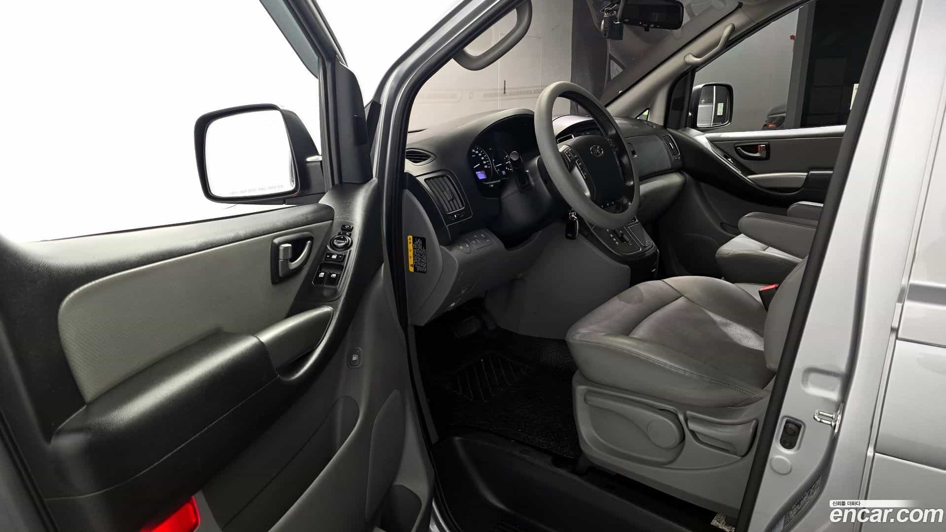 Starex Hyundai 2019.8-INNER-010