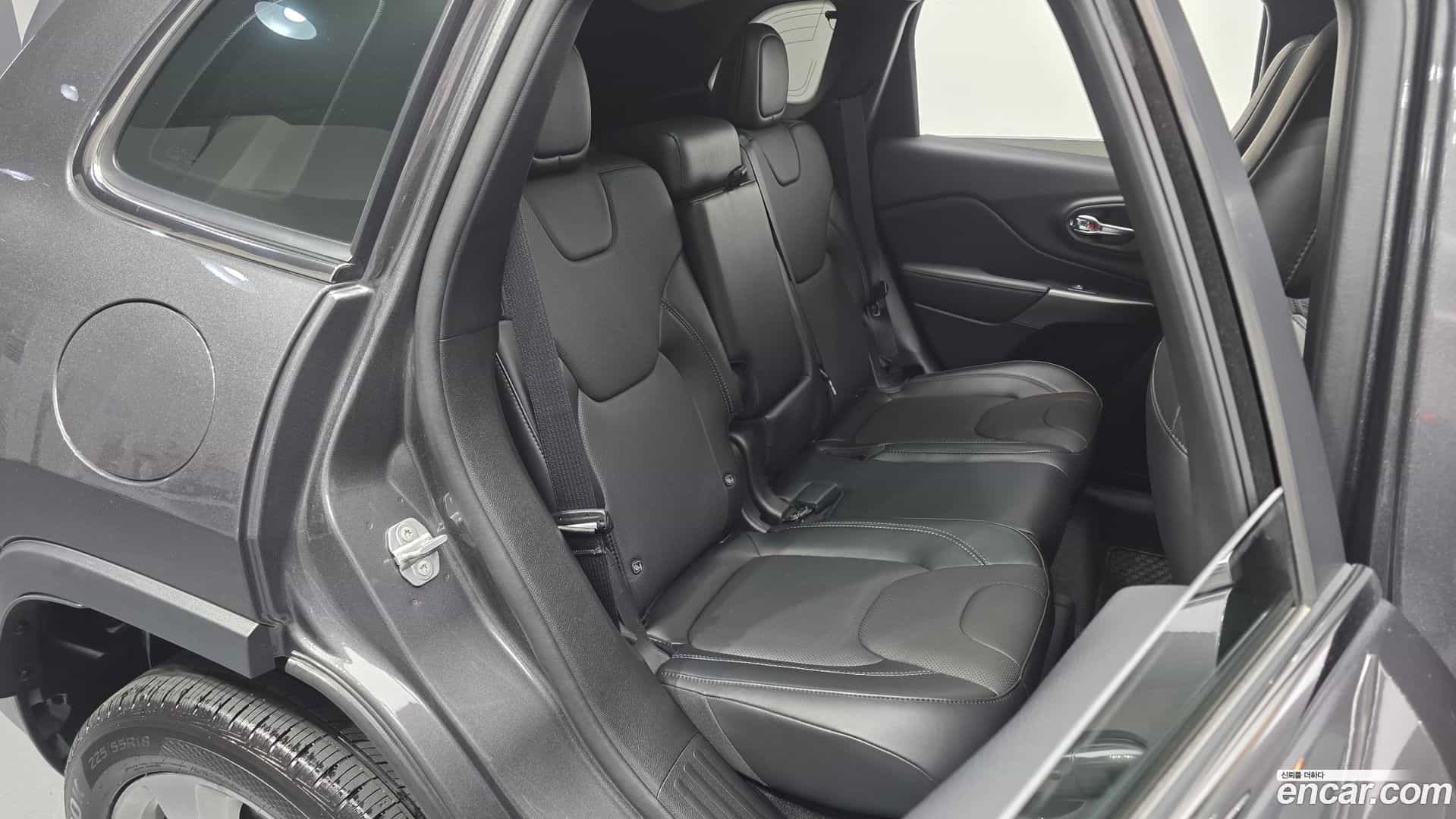 Cherokee Jeep 2021.9-OPTION-015