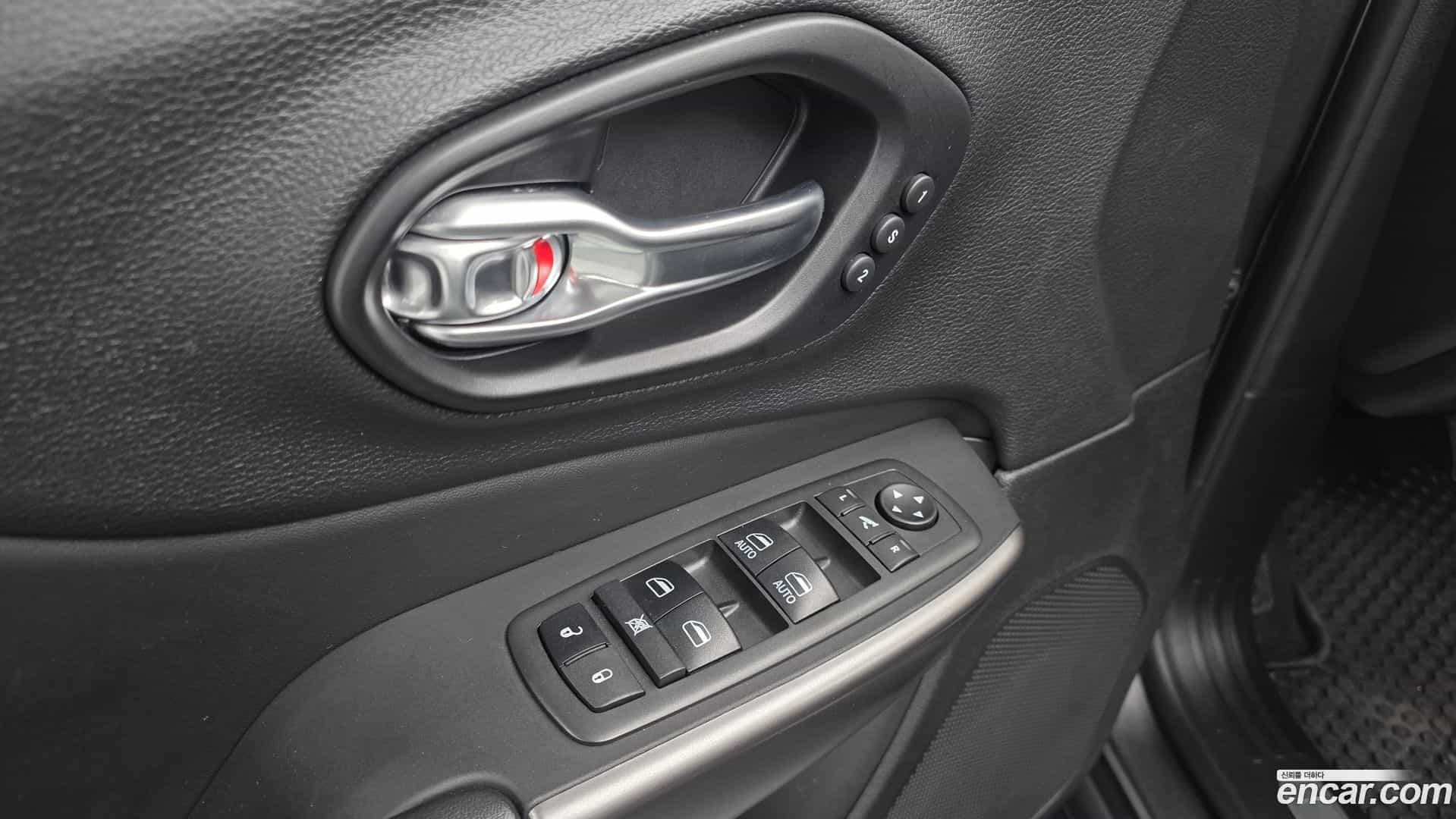 Cherokee Jeep 2021.9-OPTION-018