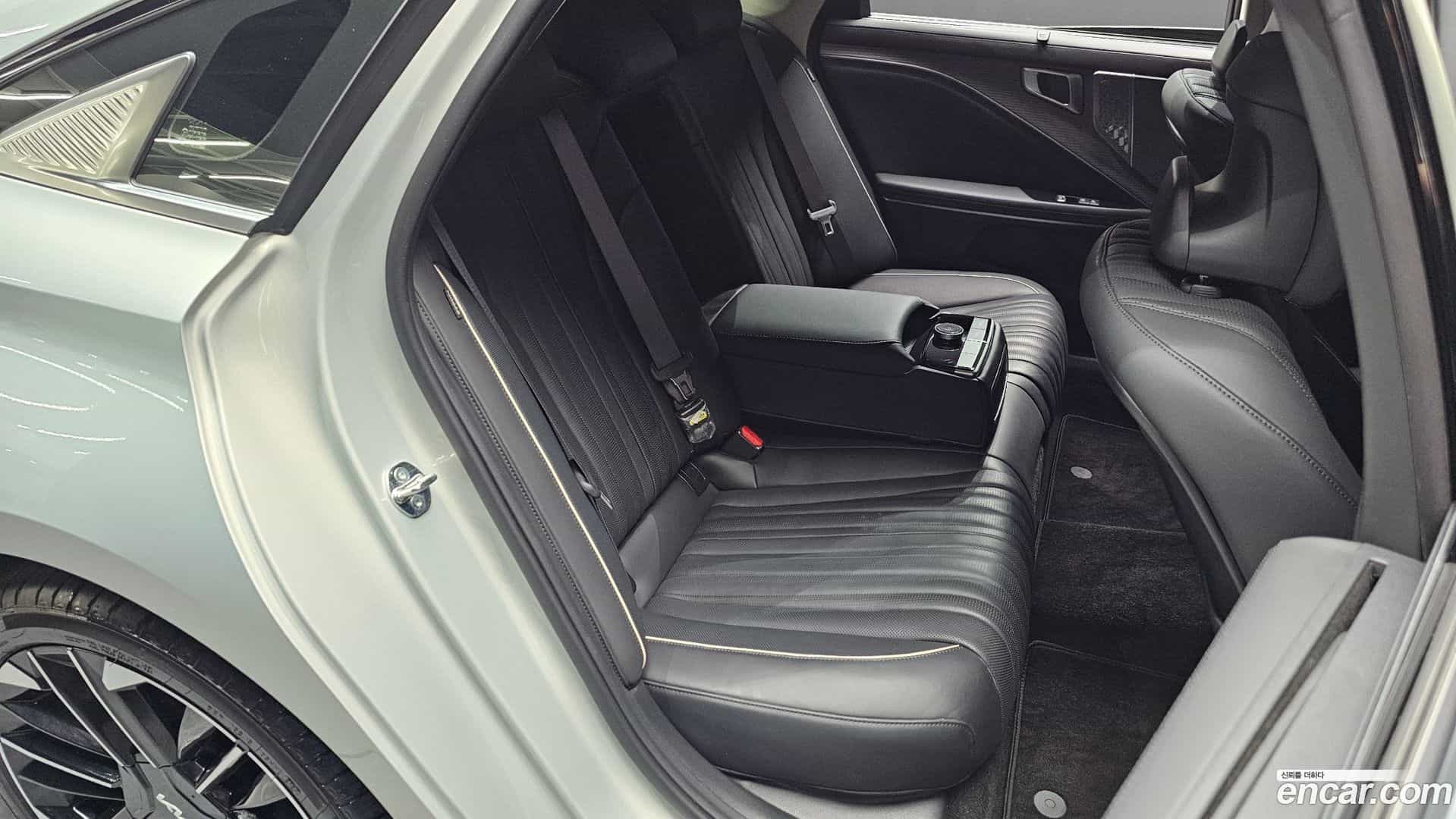 K8 Kia 2025.4-OPTION-016