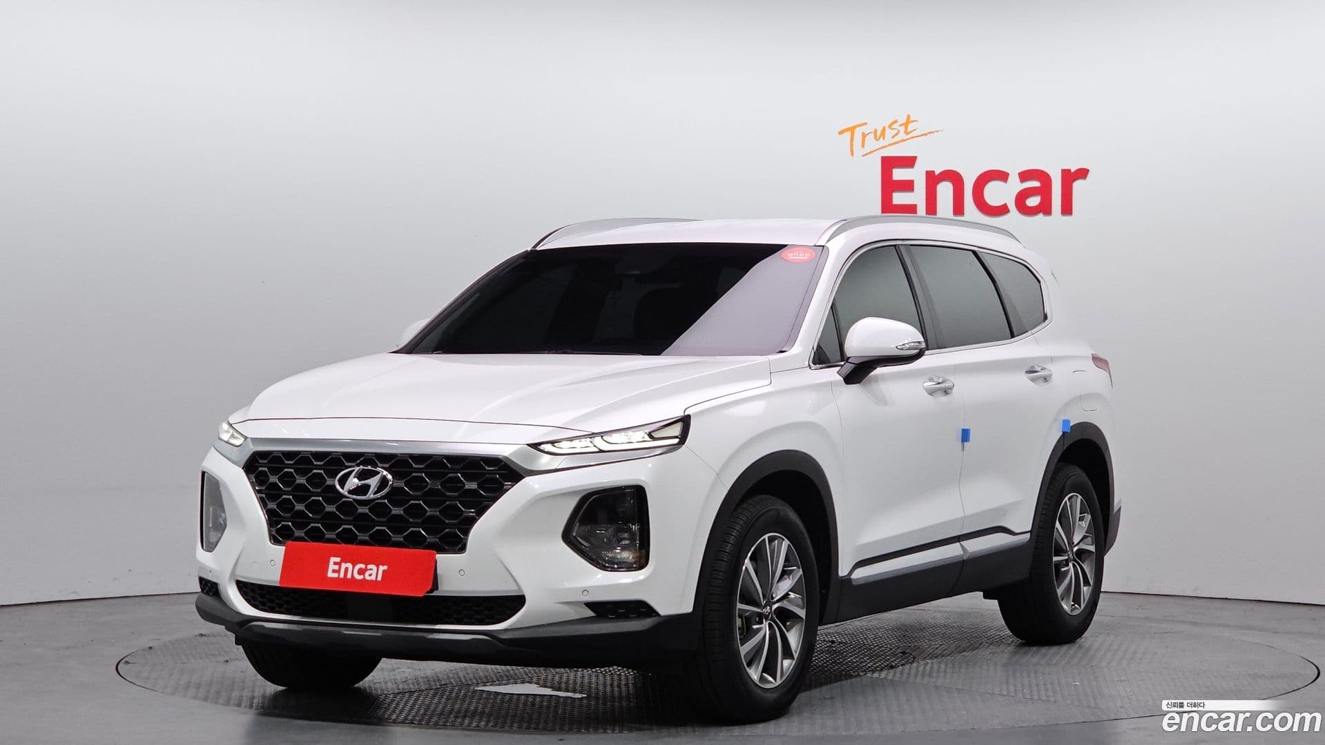 Main__Slider__Photo:Santafe Hyundai 2020.6-0