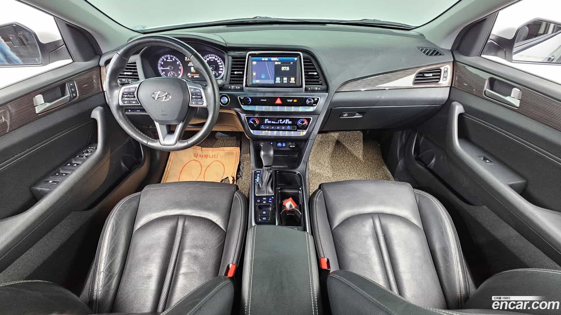 Sonata Hyundai 2019.2-INNER-007