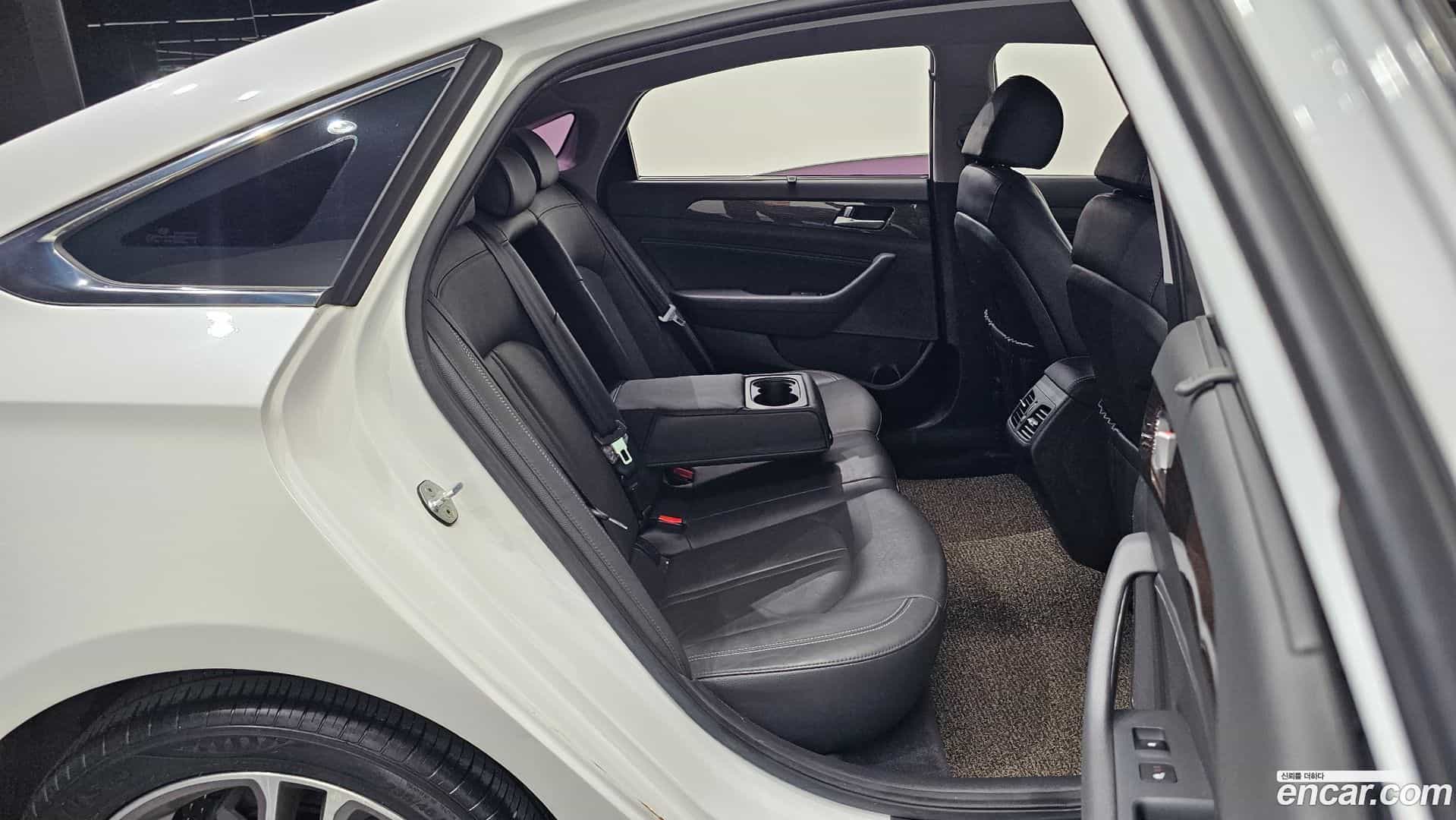 Sonata Hyundai 2019.2-OPTION-016