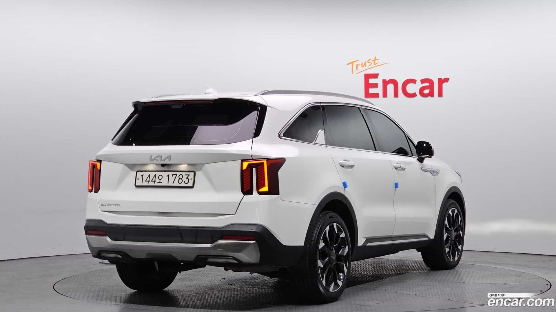 Sorento Kia 2024.0-OUTER-002