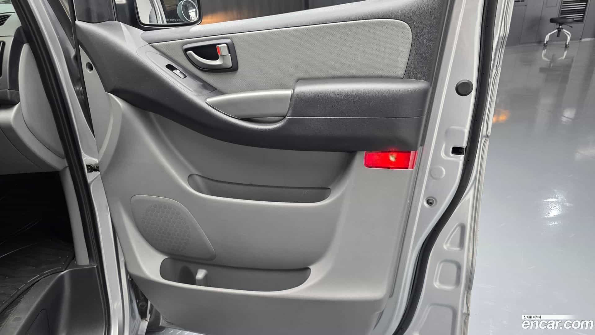 Starex Hyundai 2020.4-INNER-034