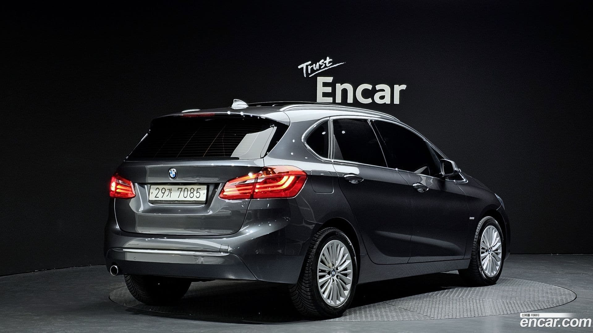 Main__Slider__Photo:2-Series BMW 2017.9-1