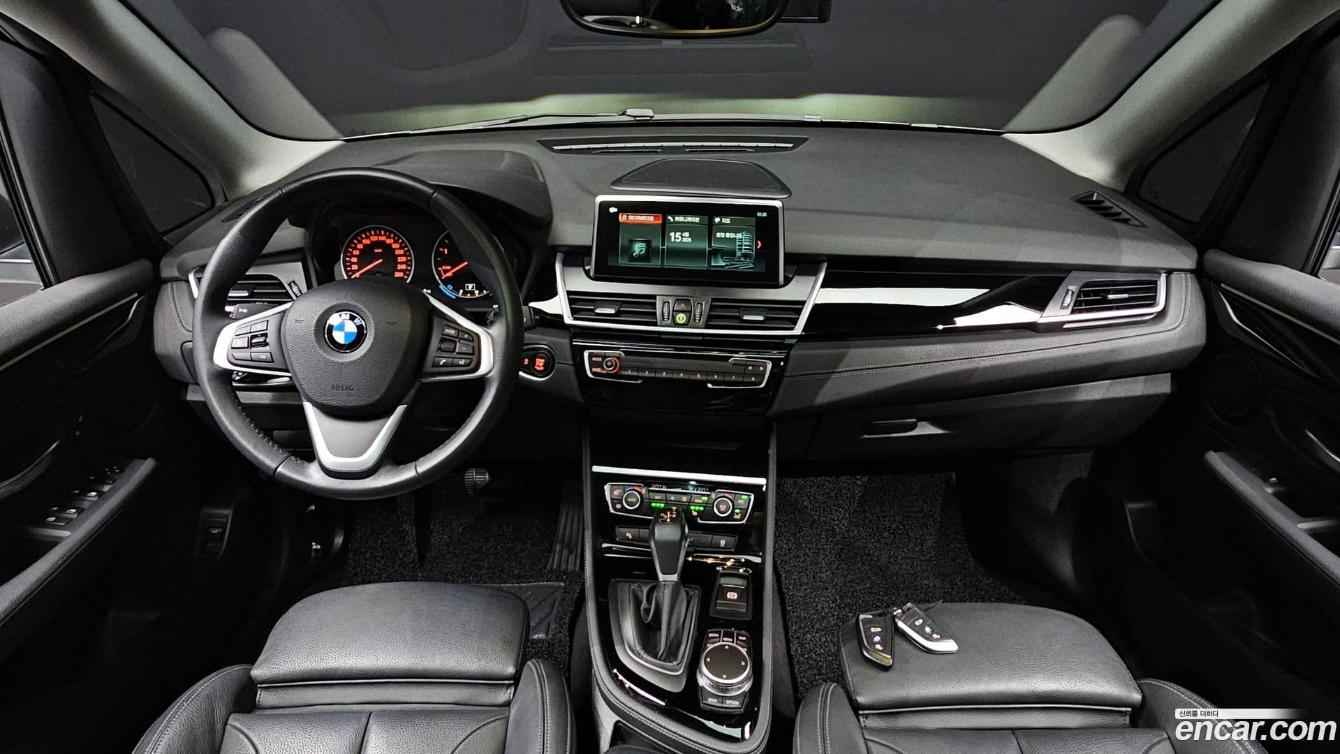 Main__Slider__Photo:2-Series BMW 2017.9-6