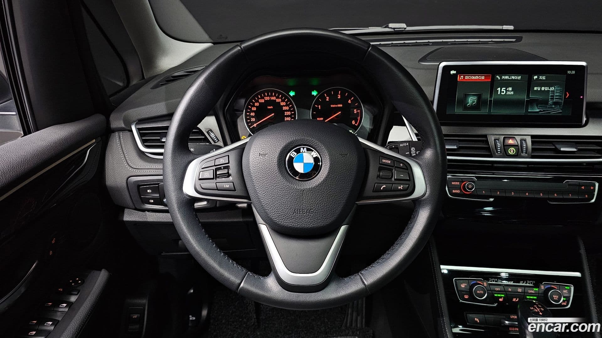 Main__Slider__Photo:2-Series BMW 2017.9-12