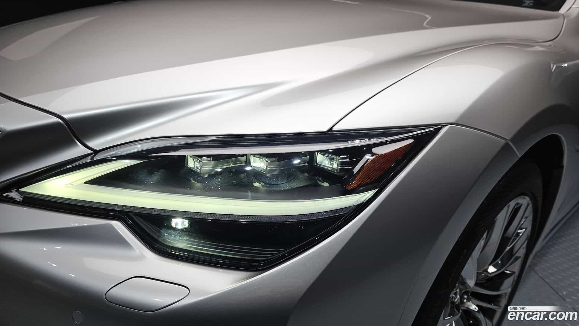LS Lexus 2021.2-OUTER-032