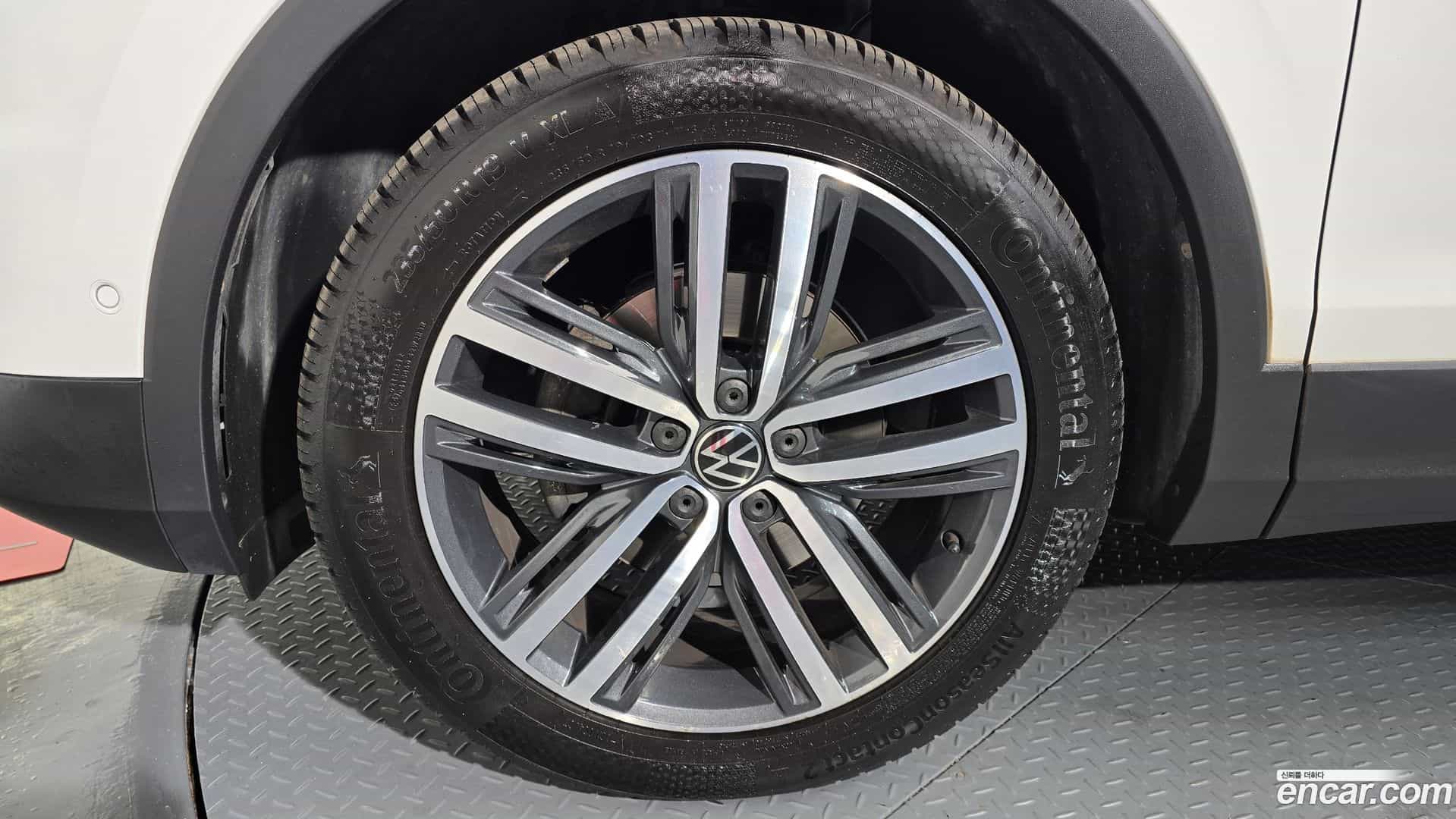 Tiguan Volkswagen 2021.7-OUTER-005