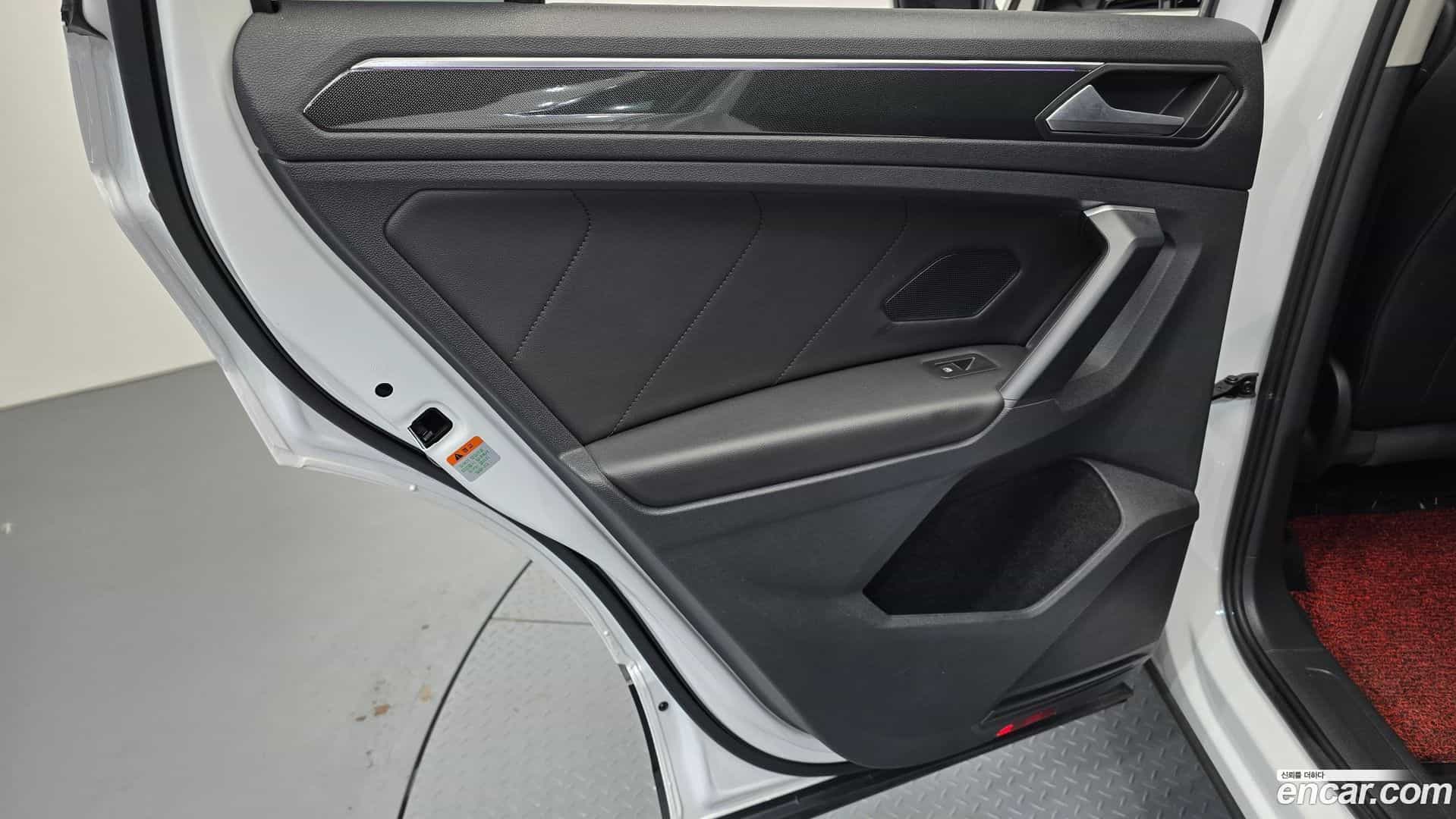 Tiguan Volkswagen 2021.7-INNER-035