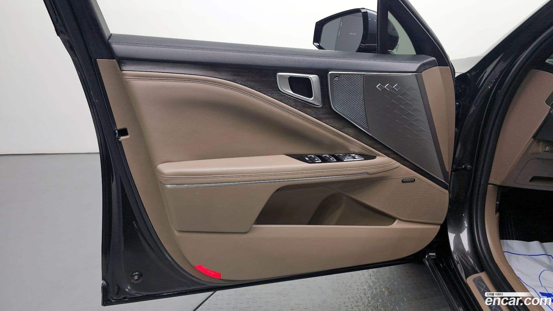 Main__Slider__Photo:K8 Kia 2022.6-23
