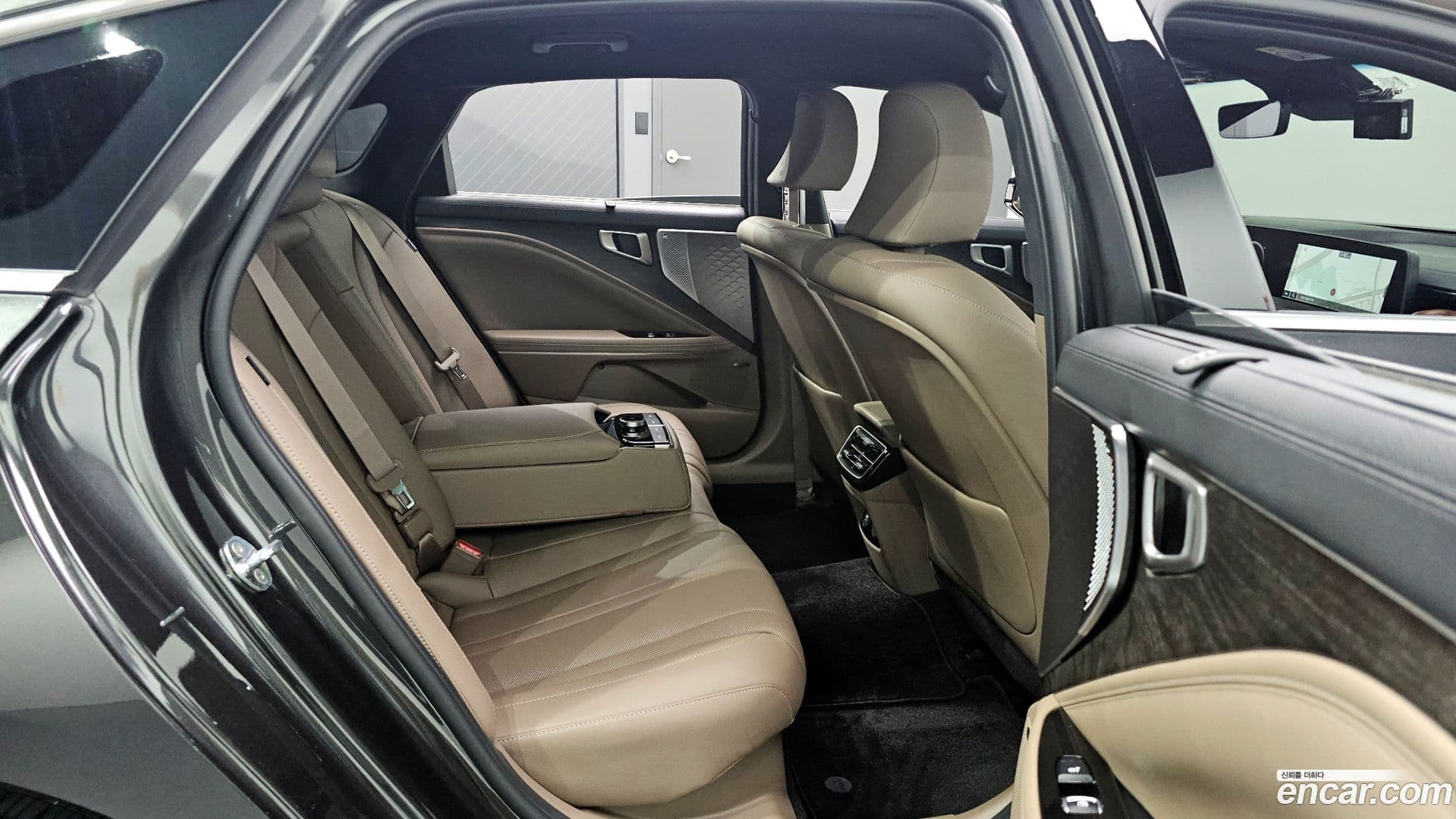 Main__Slider__Photo:K8 Kia 2022.6-25