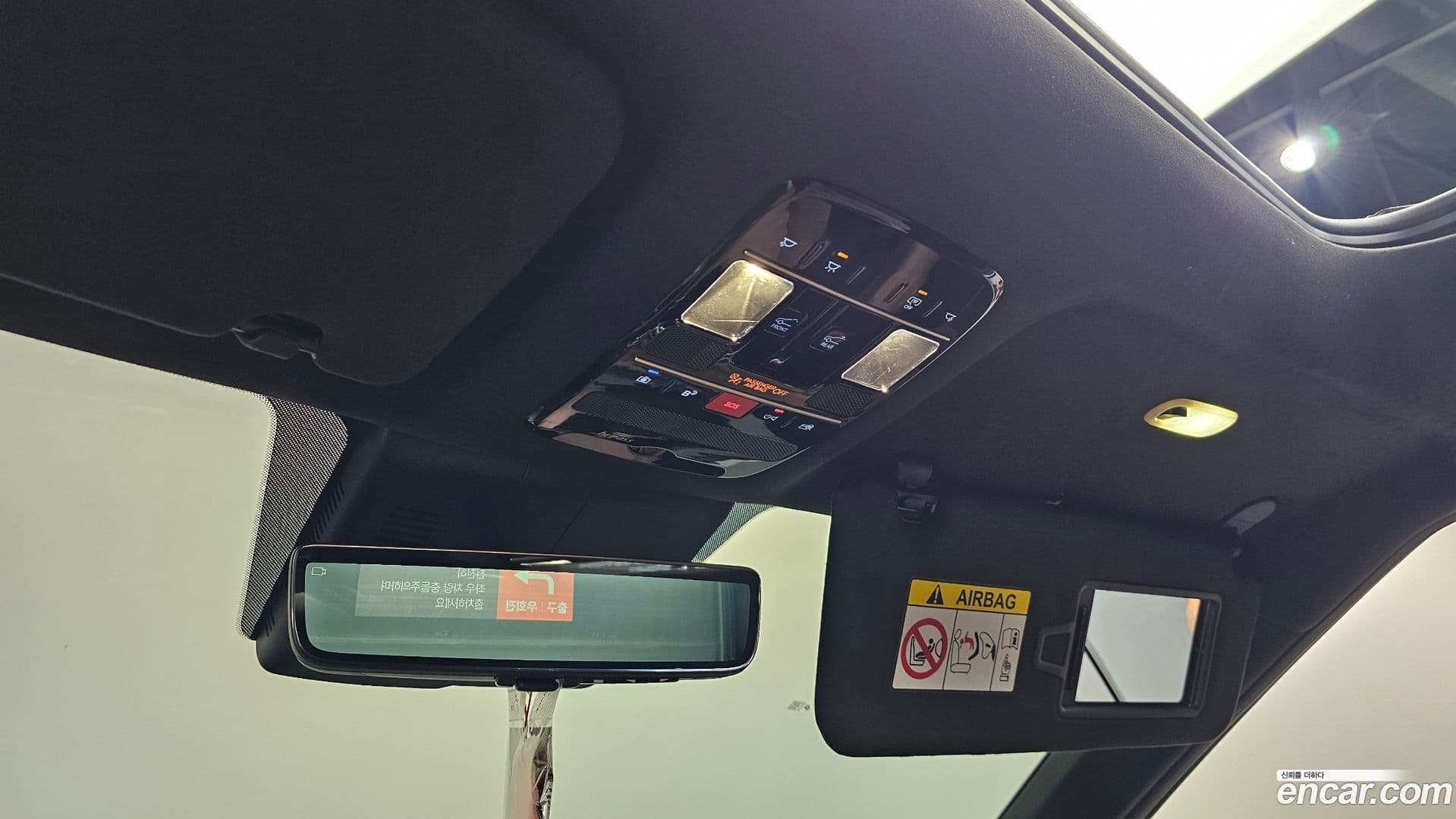 Main__Slider__Photo:Santafe Hyundai 2024.3-36