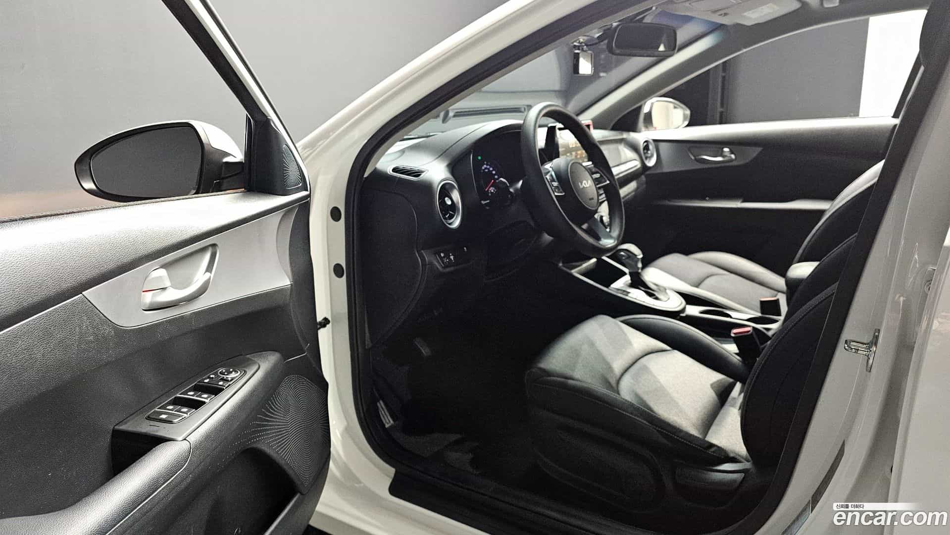 K3 Kia 2022.2-INNER-010