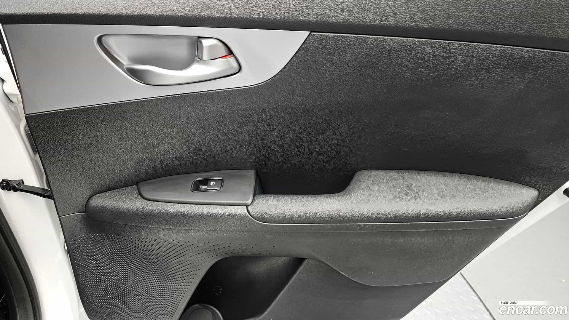 K3 Kia 2022.2-INNER-035